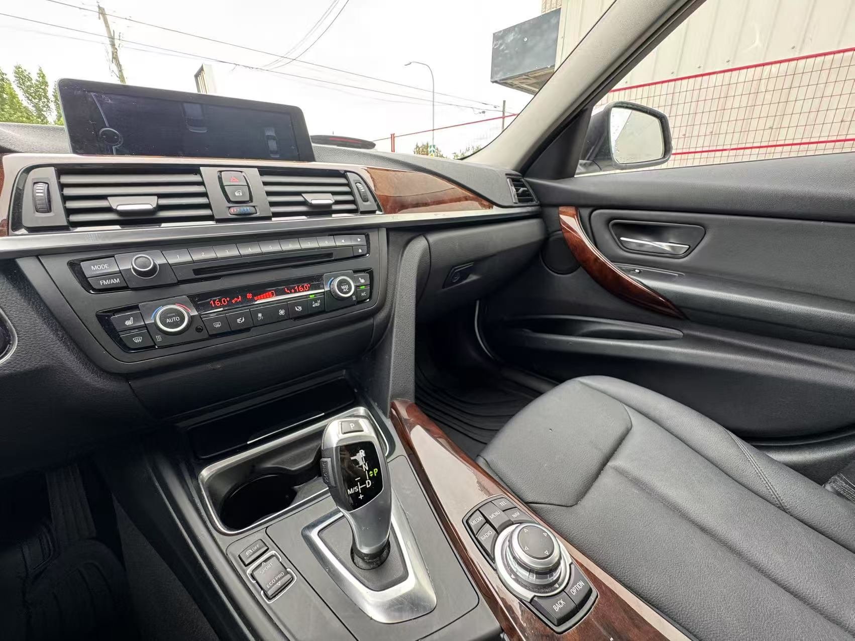 2013 BMW 3 Series 4dr Sdn 328i xDrive AWD. BC LOCAL VEHICLE., Vancouver, Cash