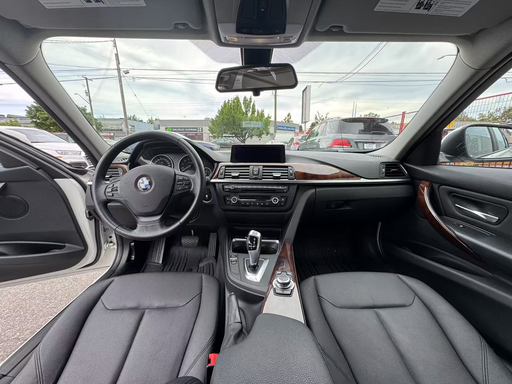 2013 BMW 3 Series 4dr Sdn 328i xDrive AWD. BC LOCAL VEHICLE., Vancouver, Cash