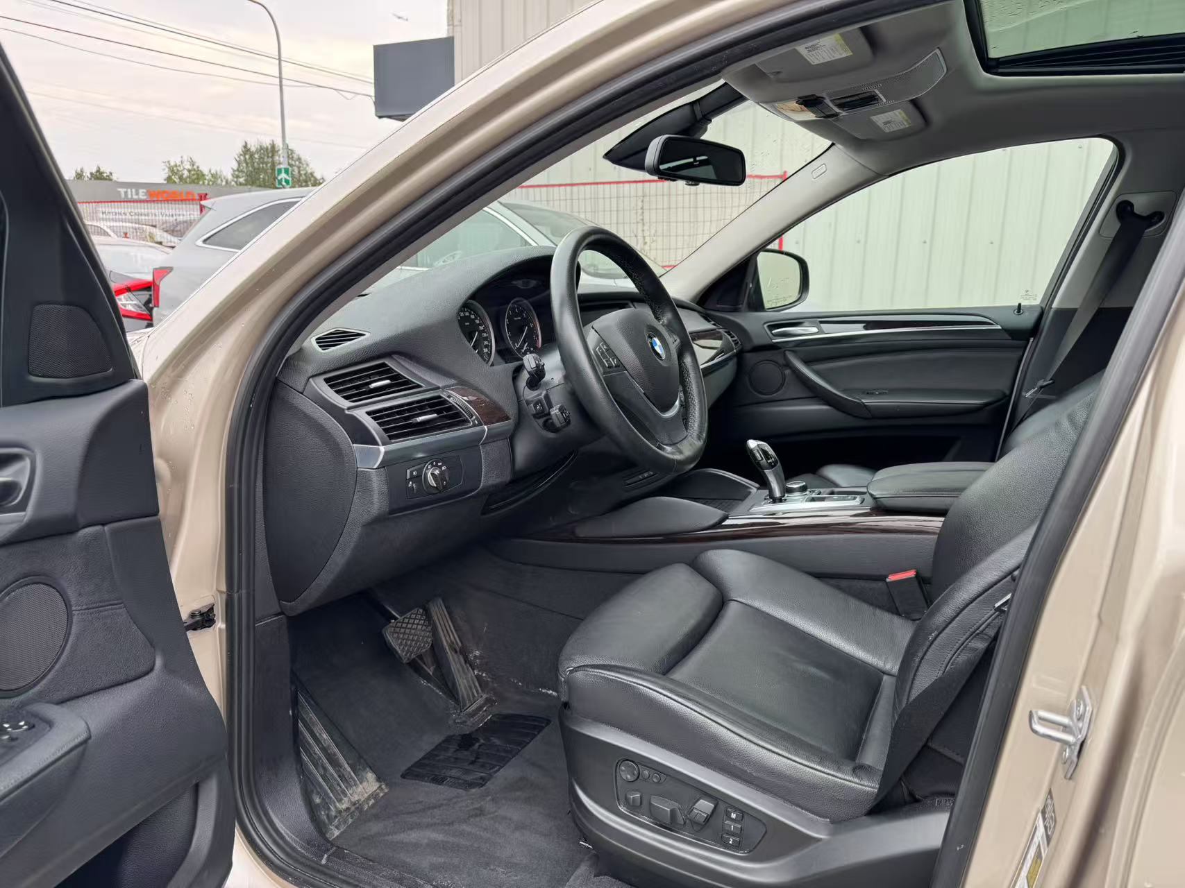 2013 BMW X6 AWD 4dr 35i. BC LOCAL VEHICLE. FULL SERVICE RECORD., Vancouver, Cash