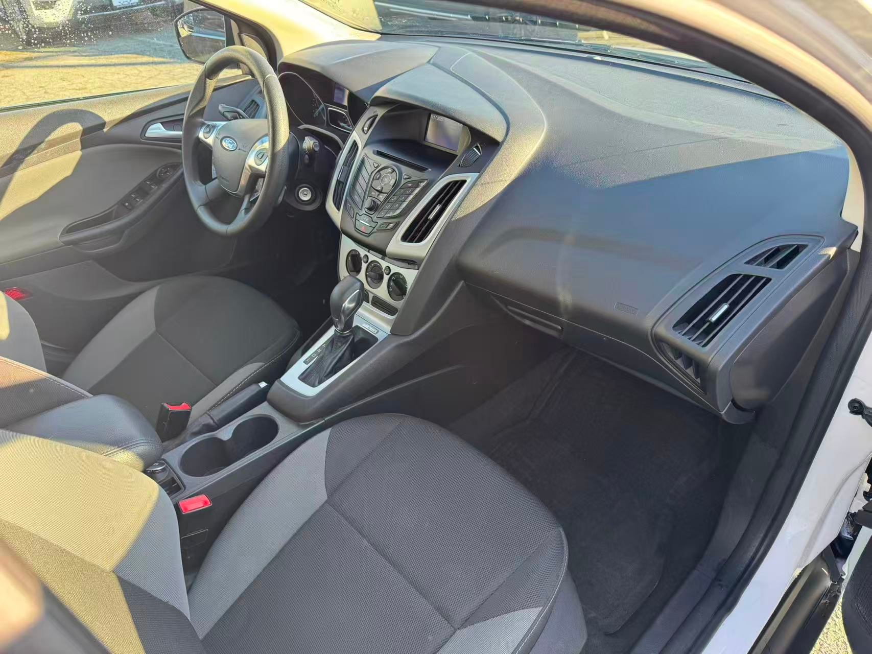 2013 Ford Focus 5dr HB SE, 温哥华, 全款车