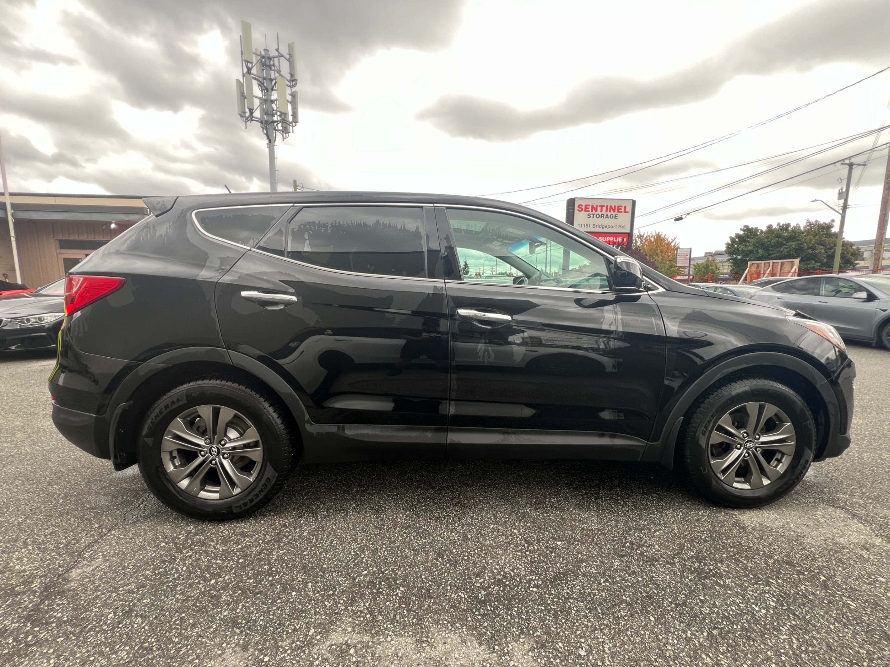 2013 Hyundai Santa Fe AWD 4dr 2.4L Auto Luxury *Ltd Avail* No Accidents. BC Local Vehicle., 温哥华, 全款车
