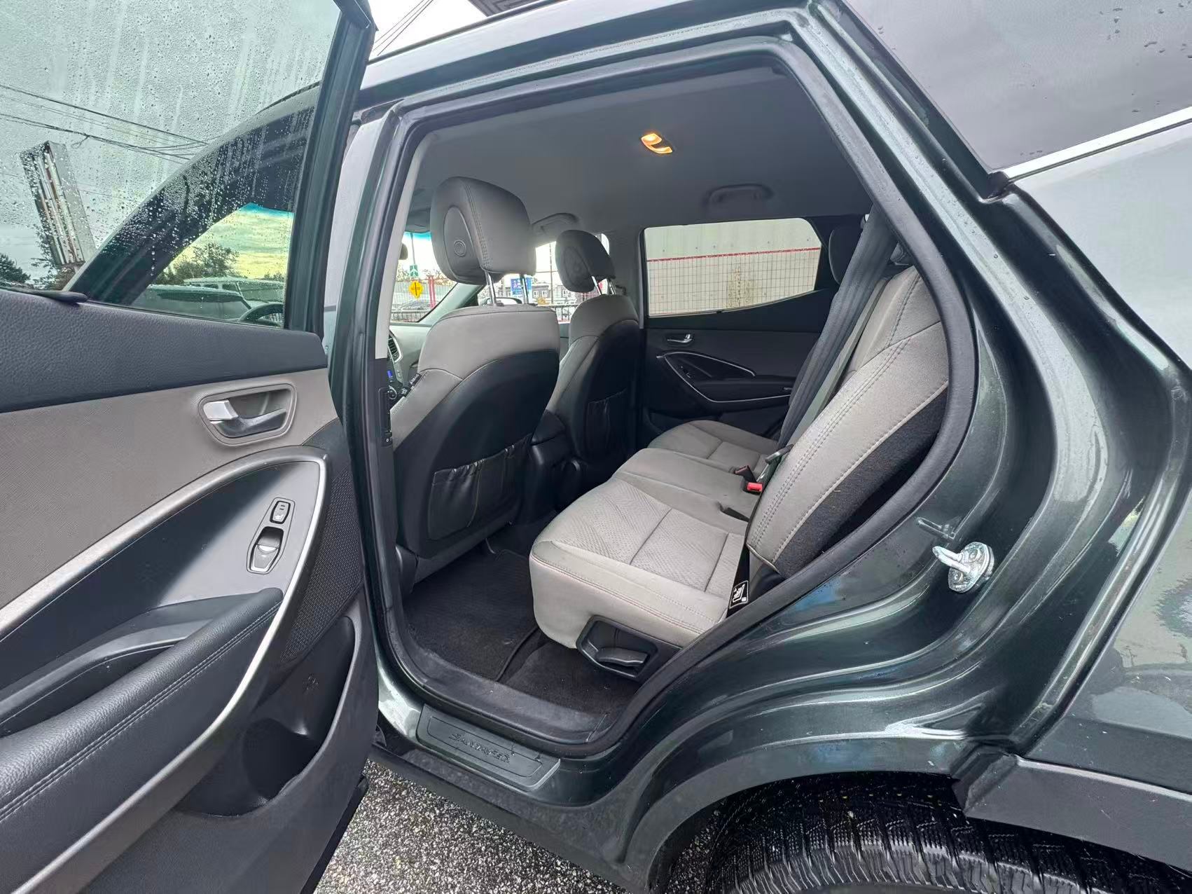 2013 Hyundai Santa Fe FWD 4dr 2.4L Auto Premium *Ltd Avail*. NO ACCIDENTS., 温哥华, 全款车