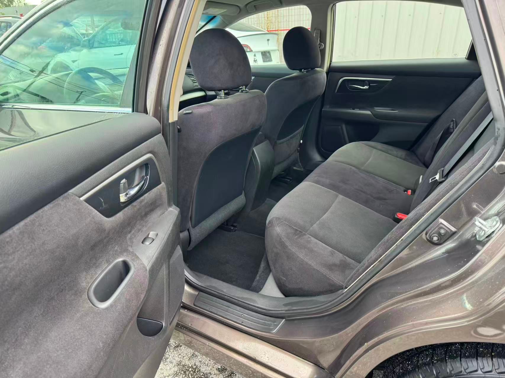 2013 Nissan Altima 4dr Sdn I4 CVT 2.5. BC LOCAL VEHICLE., Vancouver, Cash
