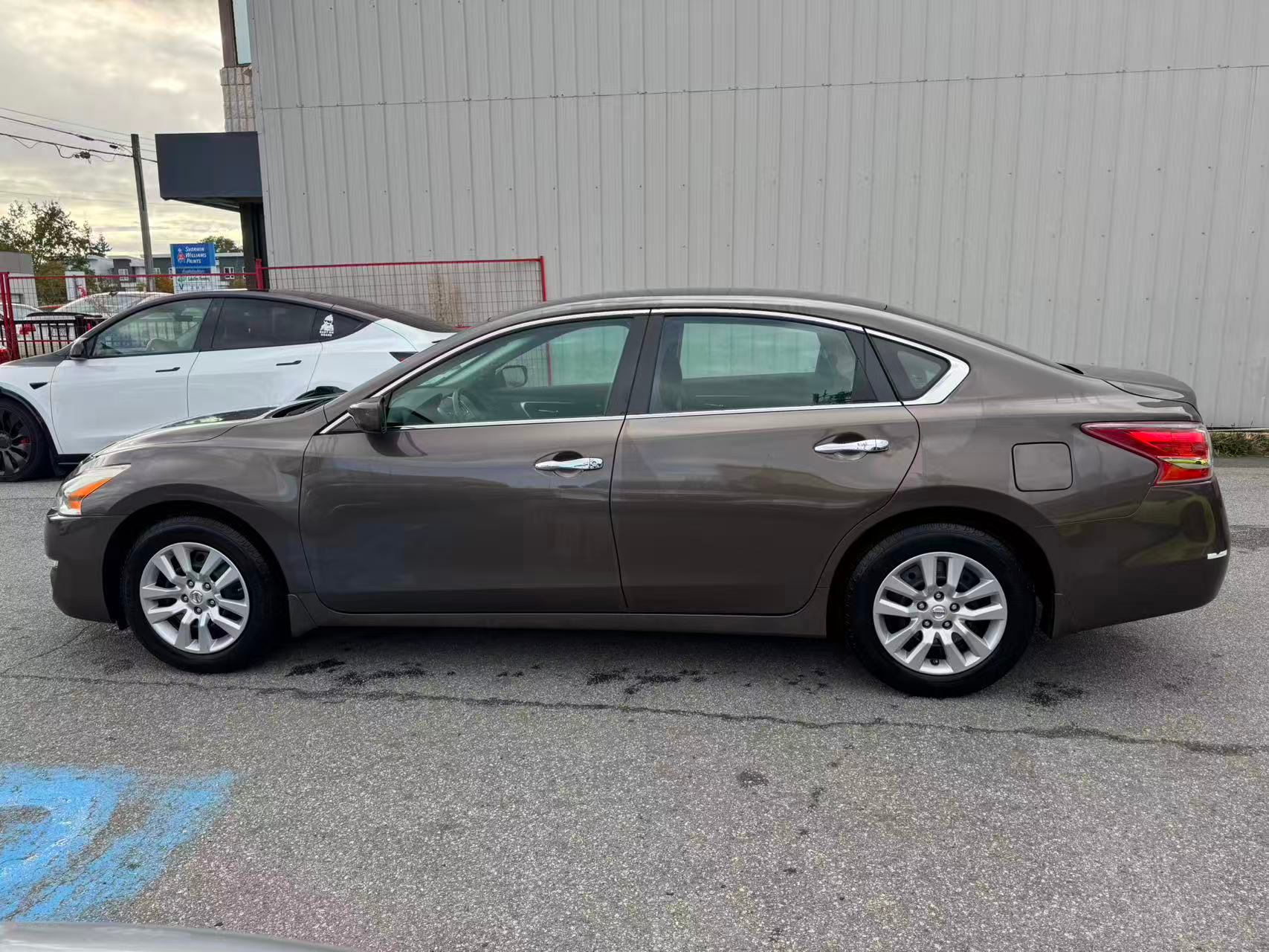 2013 Nissan Altima 4dr Sdn I4 CVT 2.5. BC LOCAL VEHICLE., Vancouver, Cash