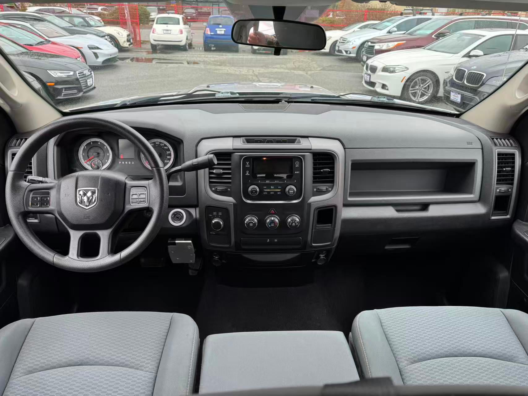 2013 Ram 1500 Quad Cab 140.5" ST. BC LOCAL VEHICLE. HEMI 5.7L., 温哥华, 全款车