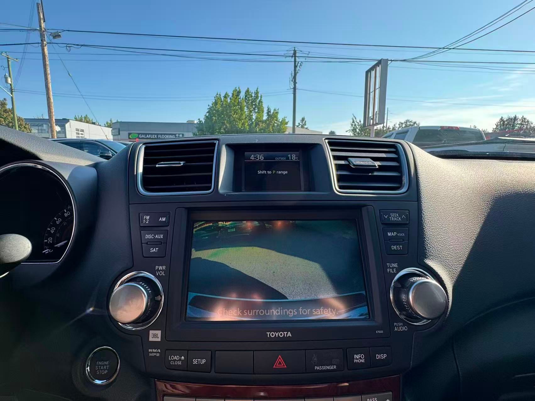2013 Toyota Highlander 4WD 4dr Limited. ONE OWNER. NO ACCIDENTS. SUPER LOW MILEAGE., Vancouver, Cash