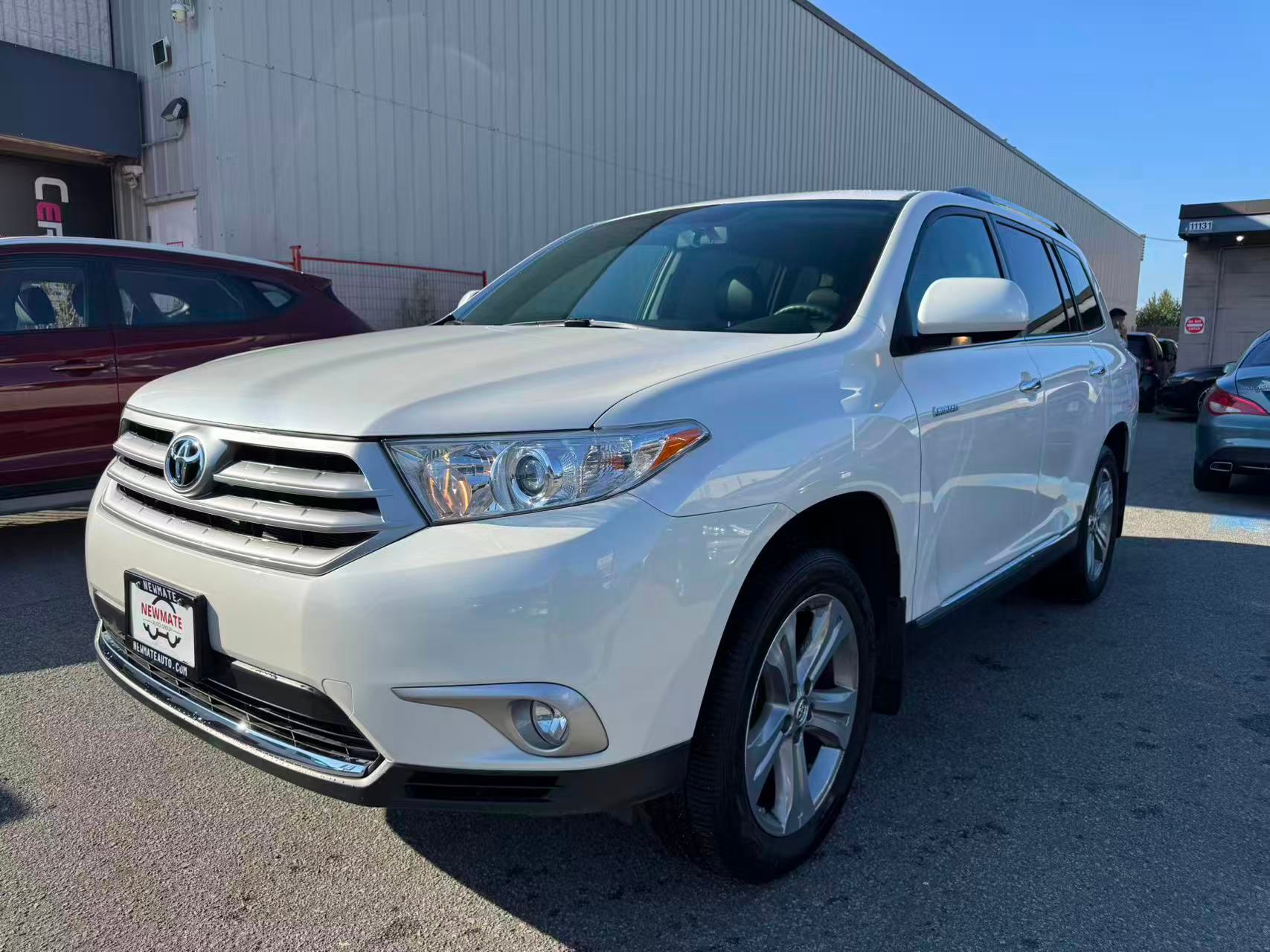 2013 Toyota Highlander 4WD 4dr Limited. ONE OWNER. NO ACCIDENTS. SUPER LOW MILEAGE., Vancouver, Cash