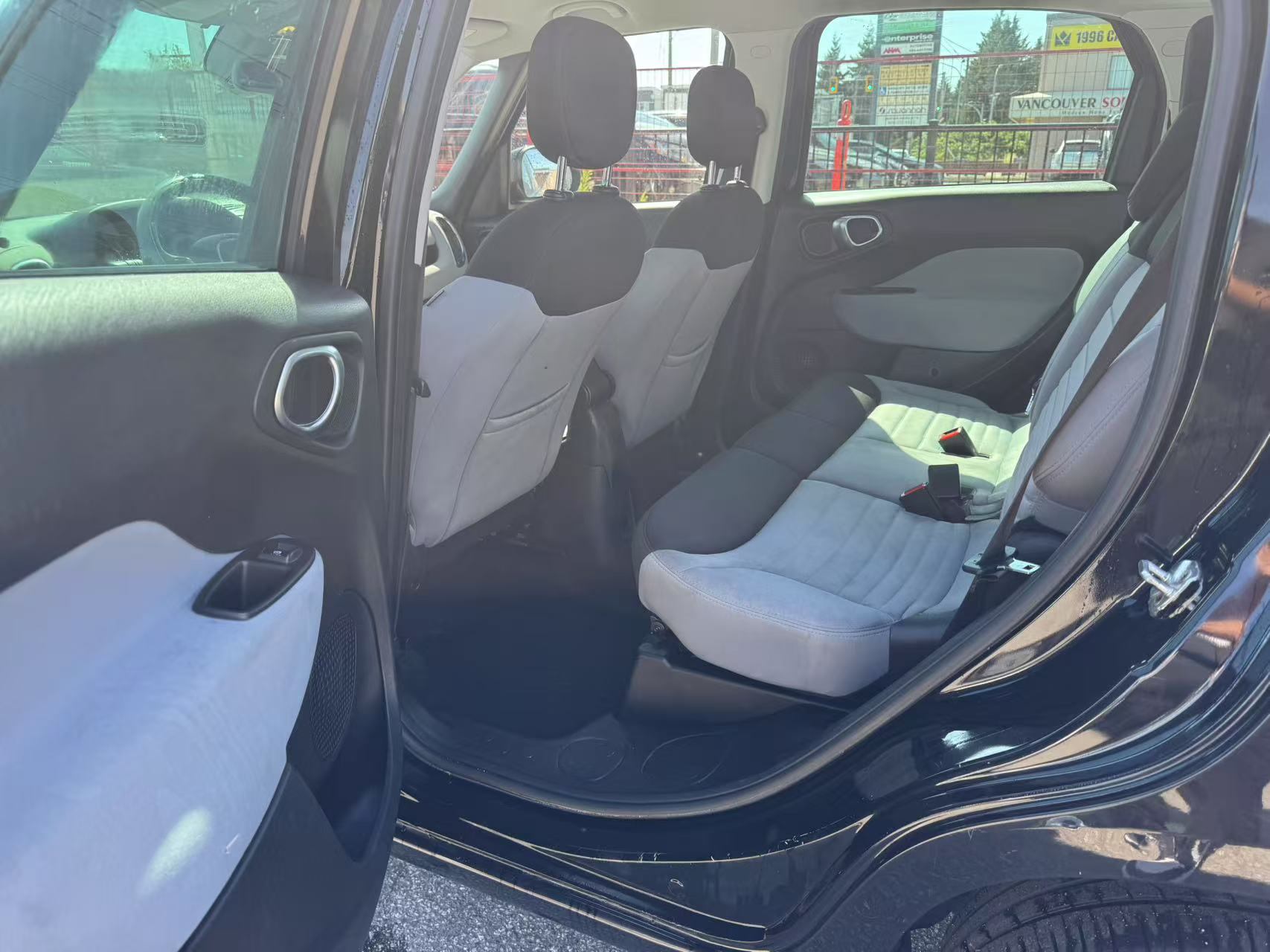 2014 FIAT 500L 5dr HB Sport. BC LOCAL VEHICLE. FULL SERVICED., Vancouver, Cash