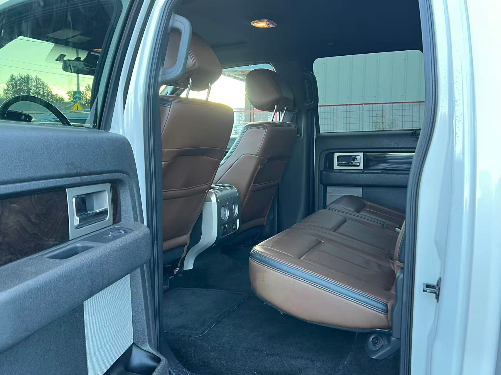 2014 Ford F-150 4WD SuperCrew 157" Platinum, 温哥华, 全款车