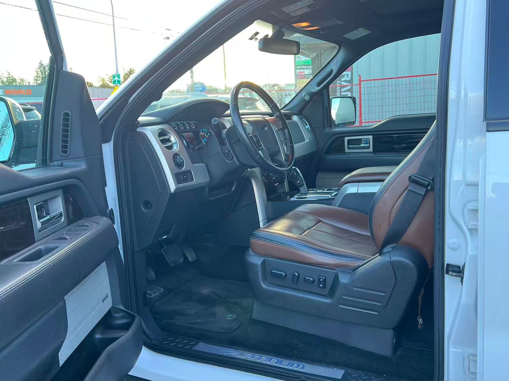 2014 Ford F-150 4WD SuperCrew 157" Platinum, 温哥华, 全款车