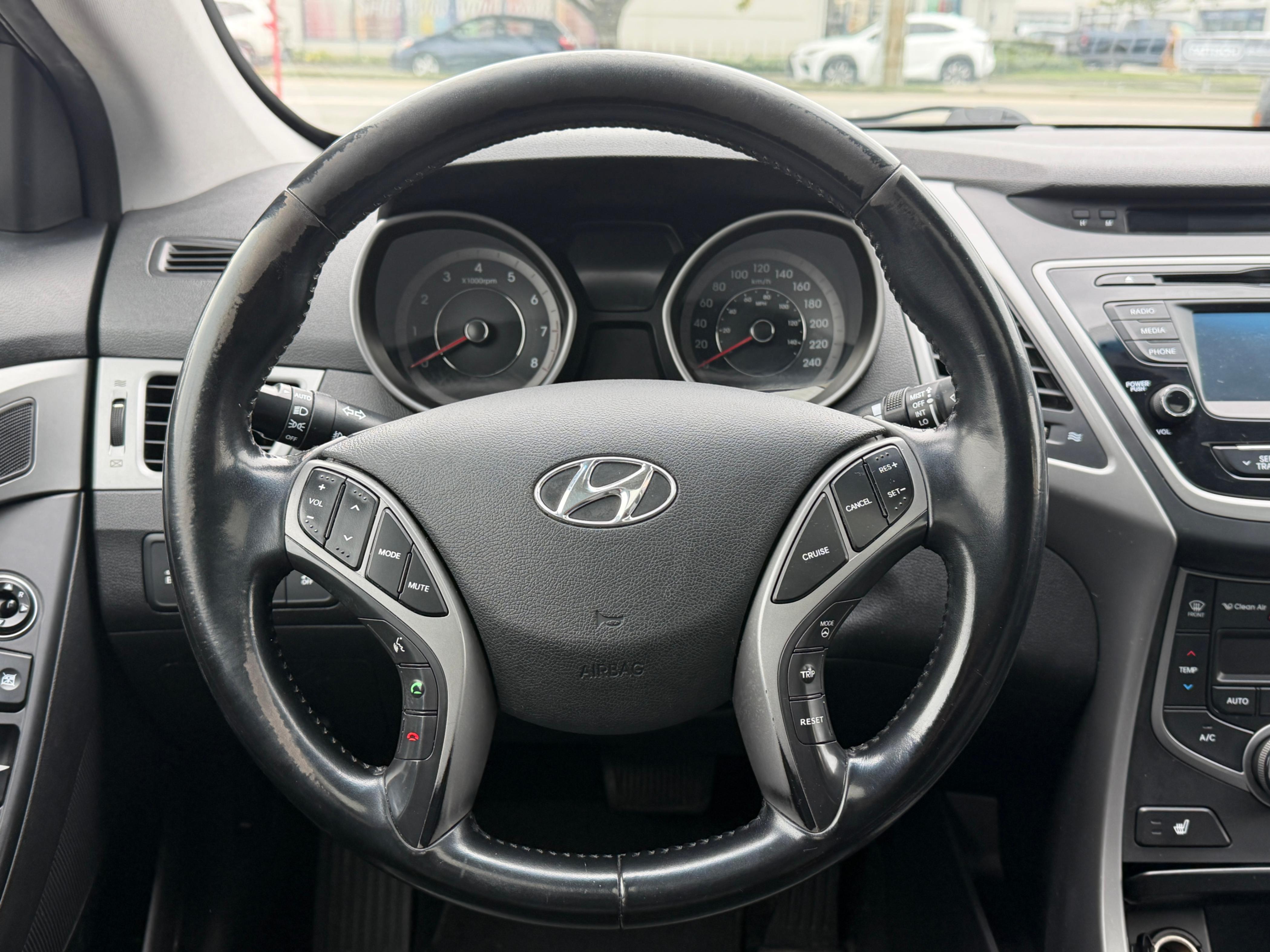 2014 Hyundai Elantra 4dr Sdn Auto Limited. FULL SERVICED., Vancouver, Cash