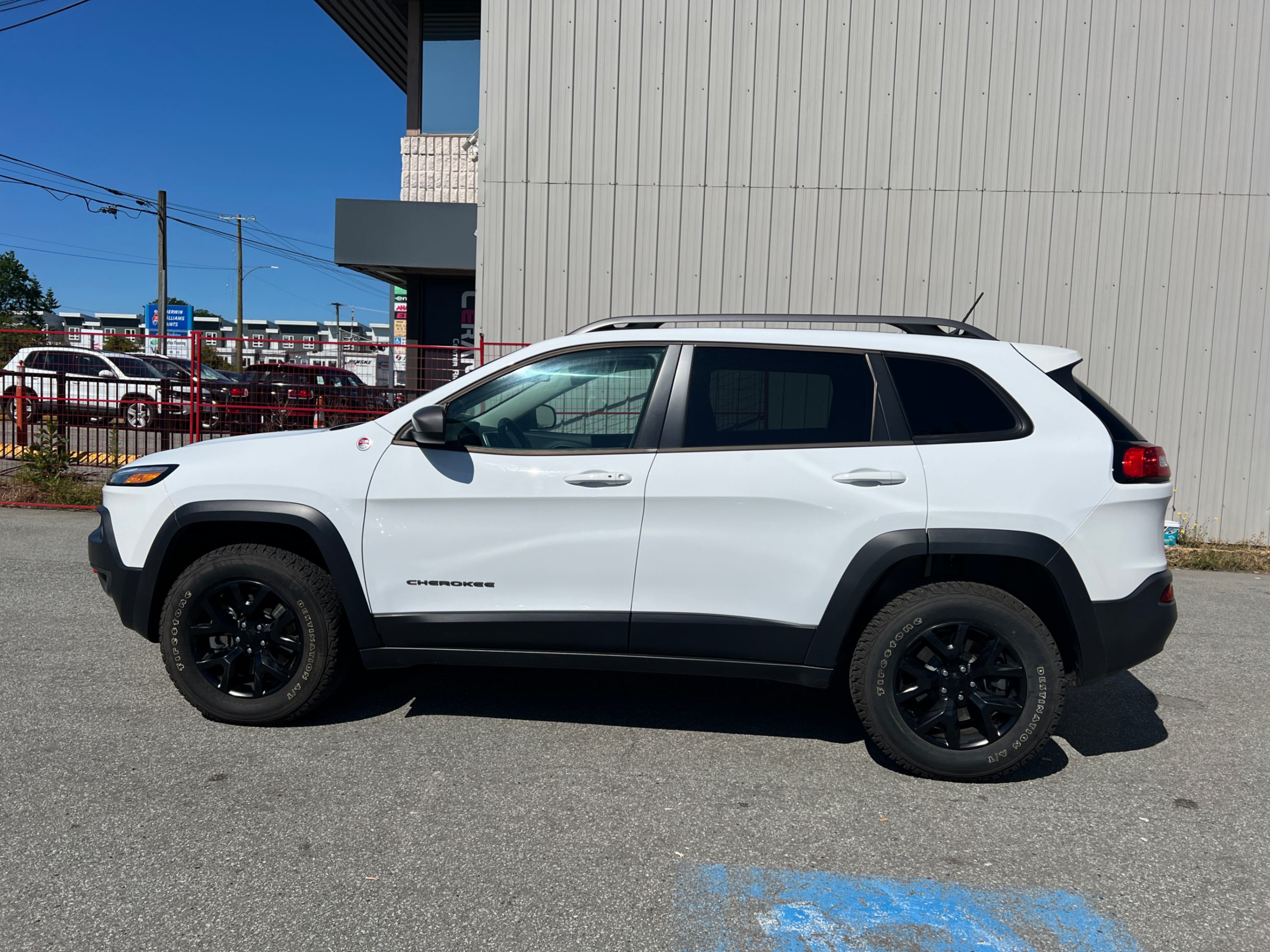 2014 Jeep Cherokee 4WD 4dr Trailhawk. ONE OWNER. LOW MILEAGE., Vancouver, Cash