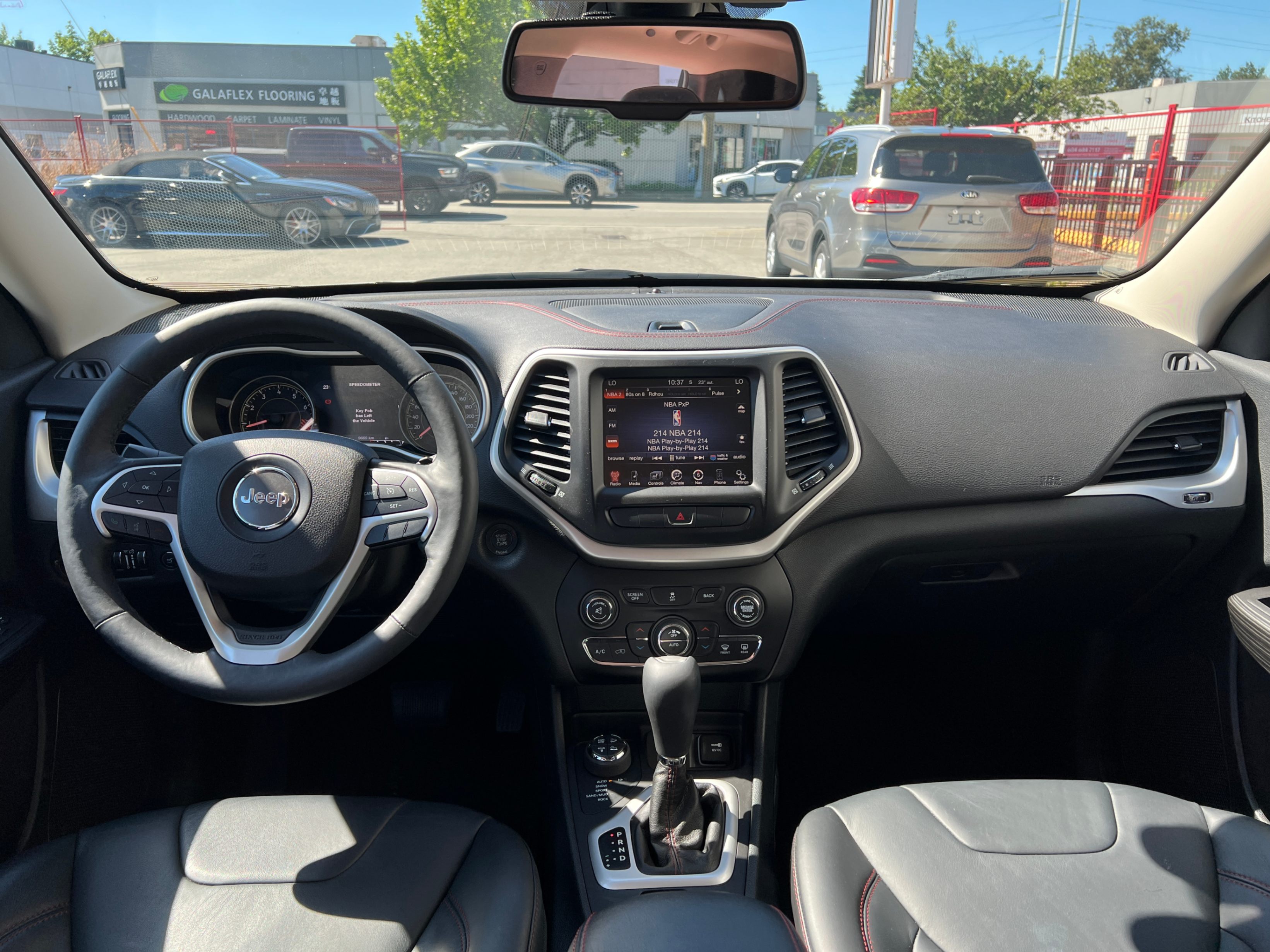 2014 Jeep Cherokee 4WD 4dr Trailhawk. ONE OWNER. LOW MILEAGE., Vancouver, Cash