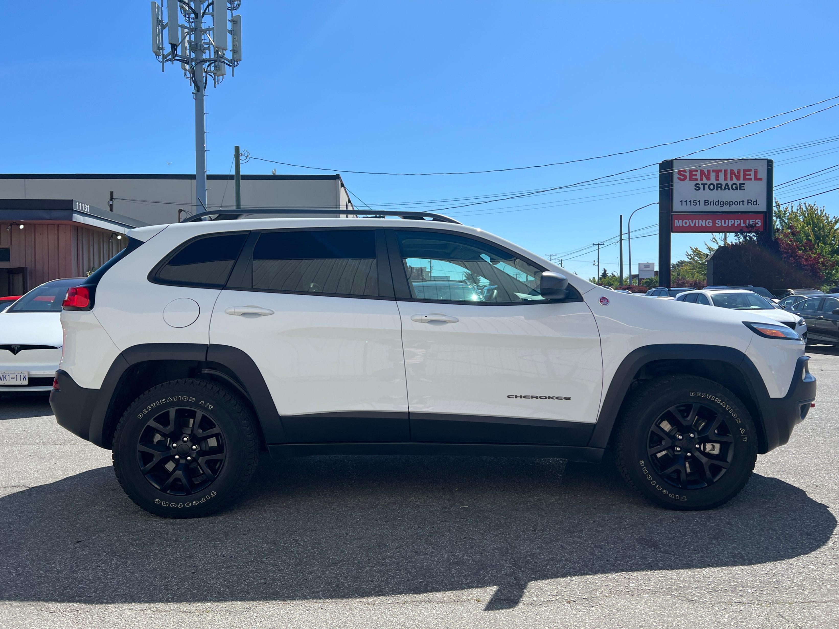 2014 Jeep Cherokee 4WD 4dr Trailhawk. ONE OWNER. LOW MILEAGE., Vancouver, Cash