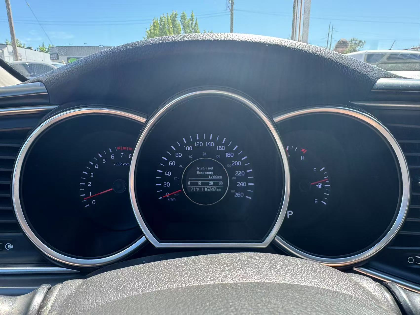 2014 Kia Optima 4dr Sdn Auto. NO ACCIDENTS. FULL SERVICE RECORD., Vancouver, Cash
