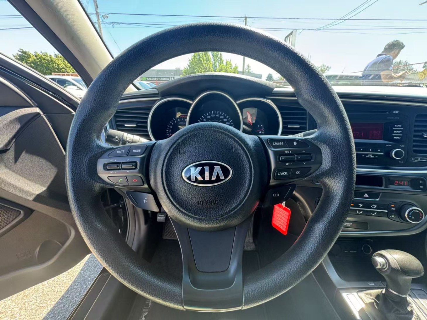 2014 Kia Optima 4dr Sdn Auto. NO ACCIDENTS. FULL SERVICE RECORD., Vancouver, Cash