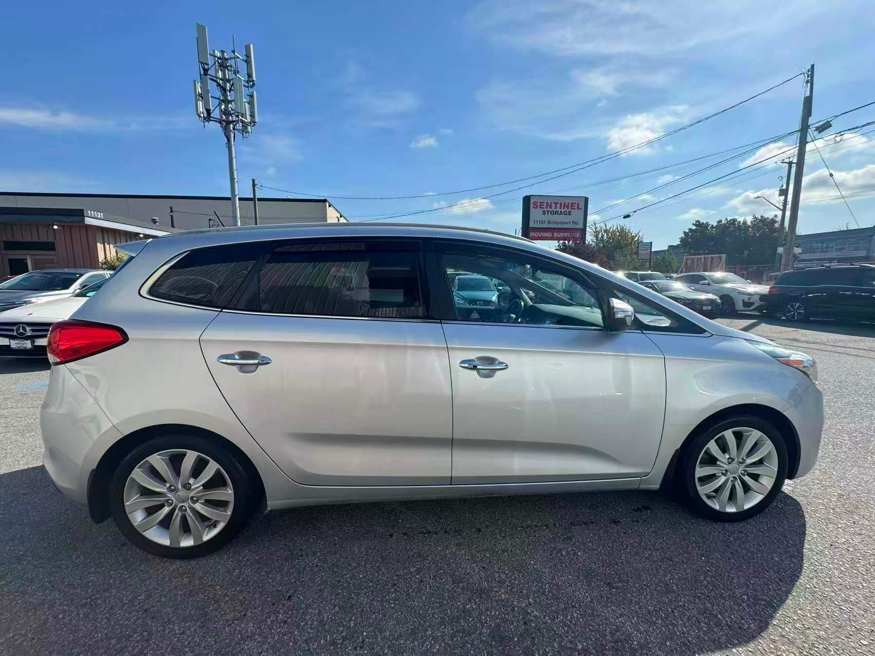 2014 Kia Rondo 4dr Wgn Auto EX. BC LOCAL VEHICLE. NO ACCIDENTS., Vancouver, Cash