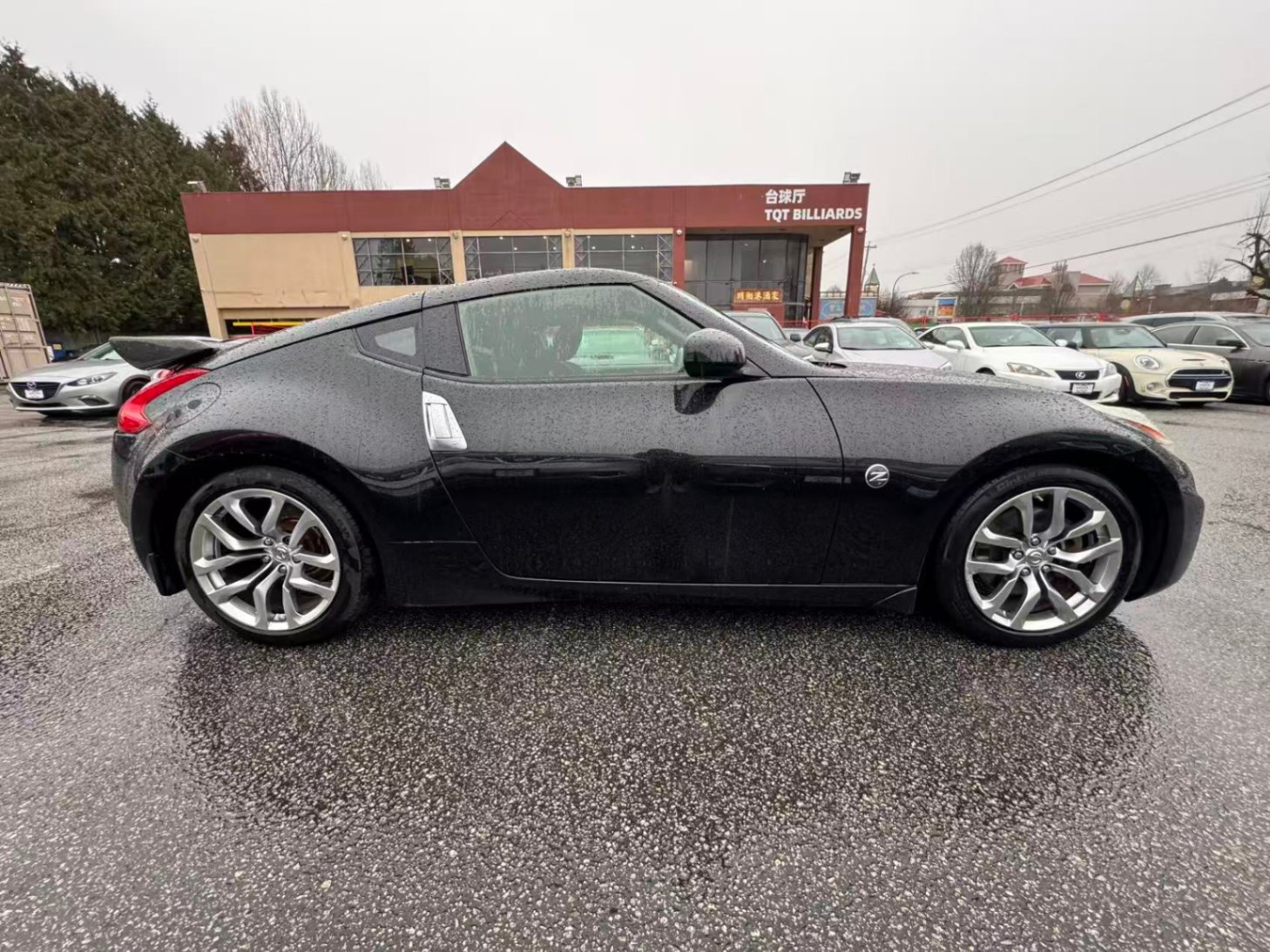 2014 Nissan 370Z *REBUILT TITLE*. LOW ON MILEAGE., 温哥华, 全款车