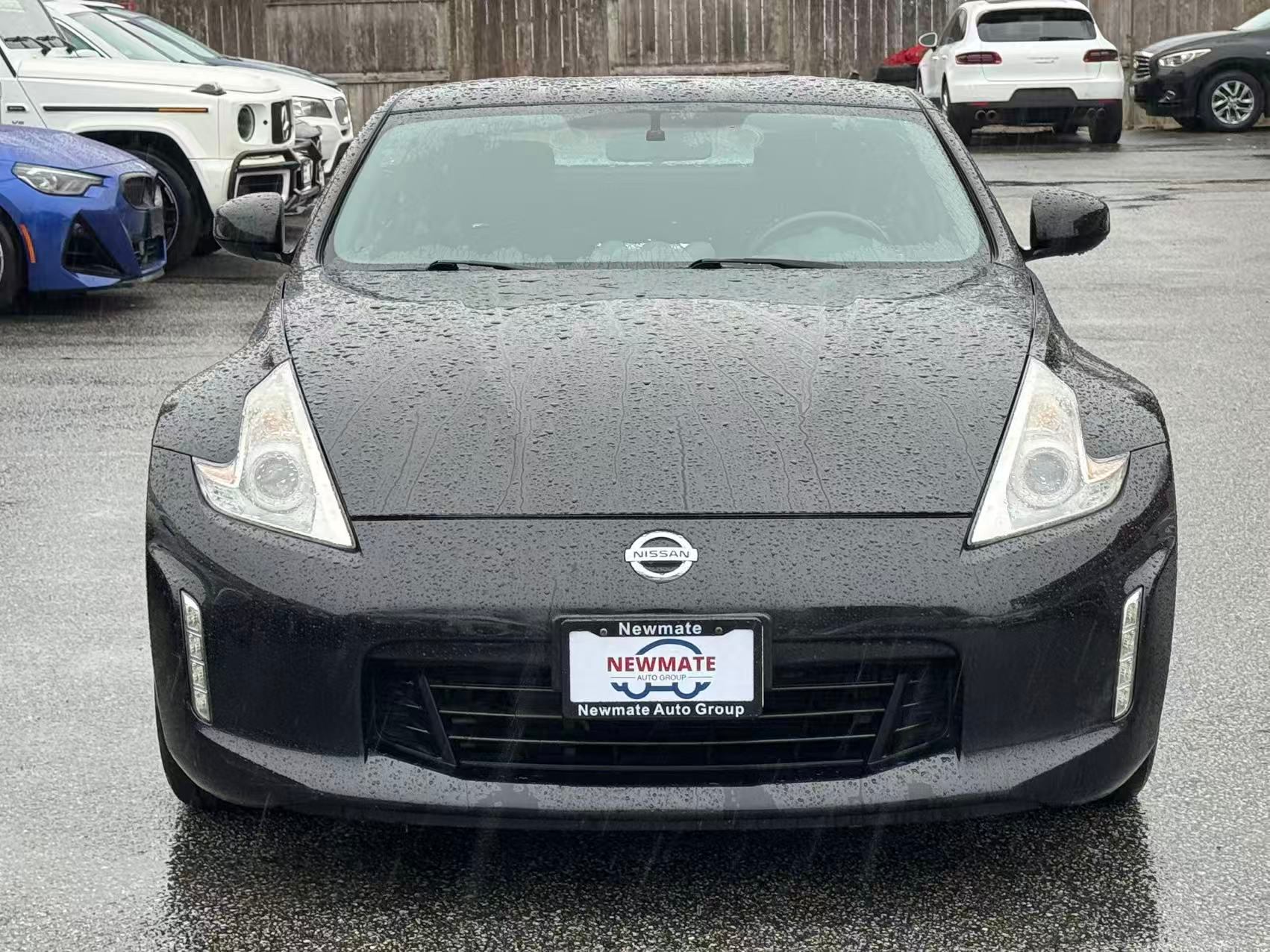 2014 Nissan 370Z *REBUILT TITLE*. LOW ON MILEAGE., 温哥华, 全款车