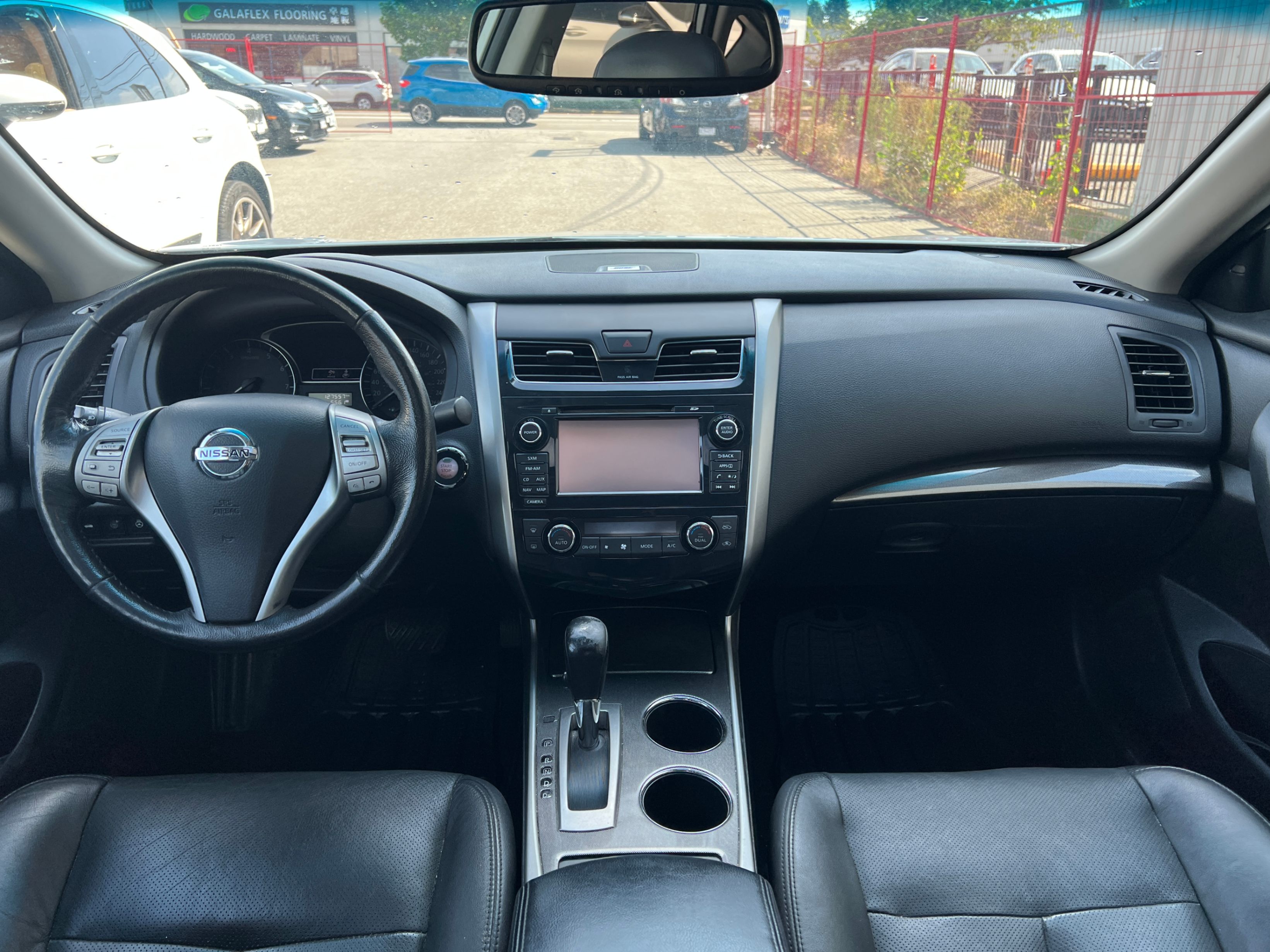 2014 Nissan Altima 4dr Sdn SL. BC LOCAL VEHICLE. FULL SERVICED., 温哥华, 全款车