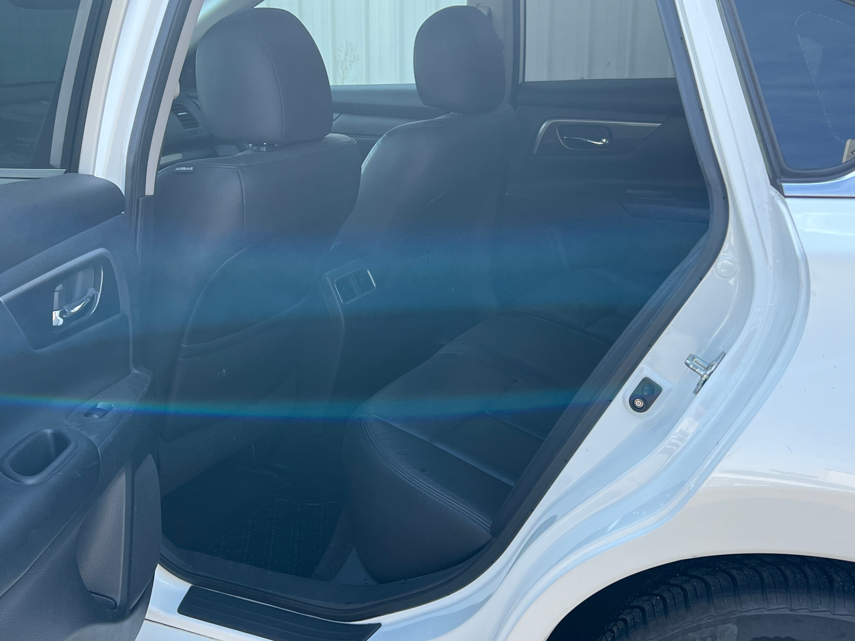 2014 Nissan Altima 4dr Sdn SL. BC LOCAL VEHICLE. FULL SERVICED., 温哥华, 全款车