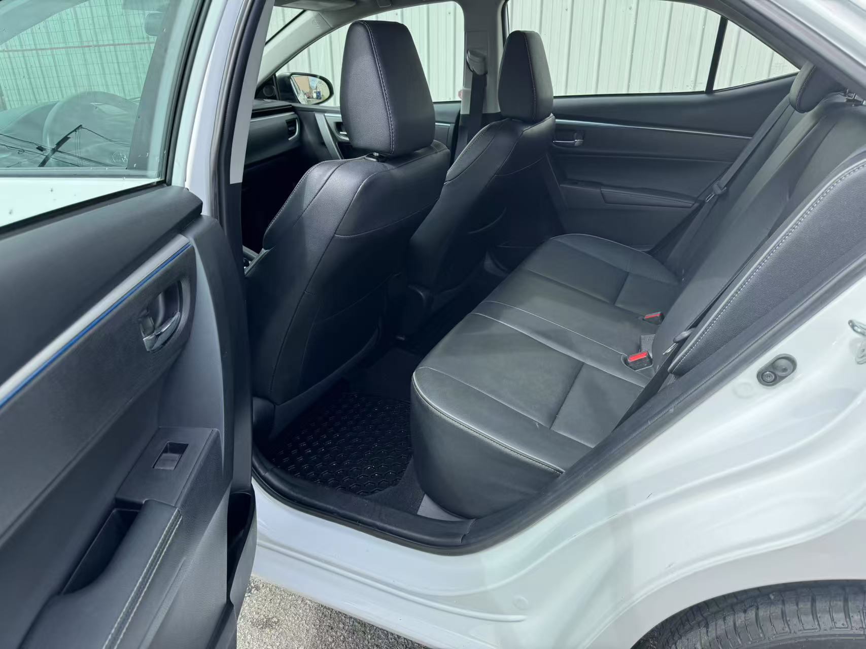 2014 Toyota Corolla 4dr Sdn S., Vancouver, Cash