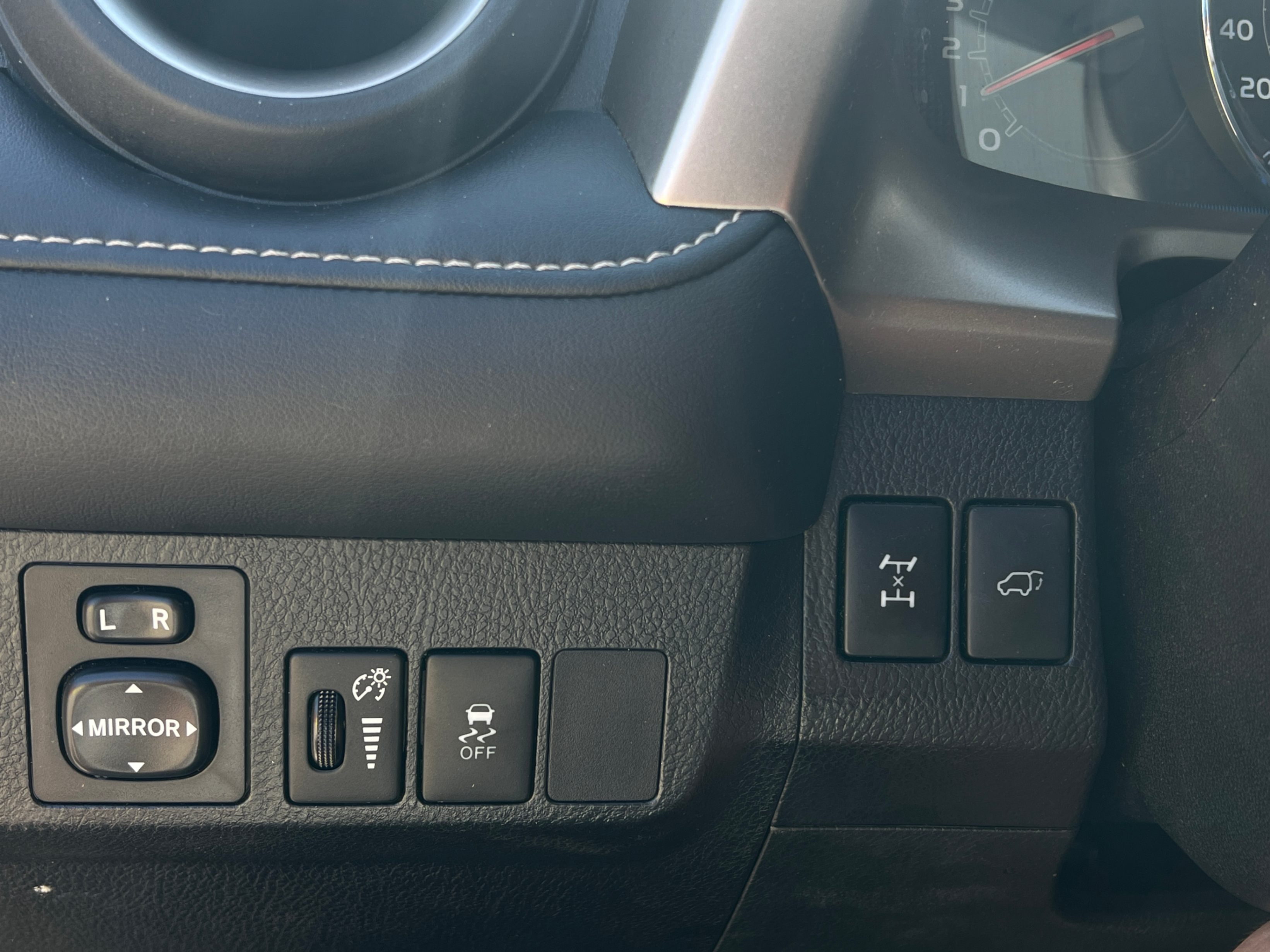 2014 Toyota RAV4 AWD 4dr Limited. FULL SERVICE RECORD., 温哥华, 全款车