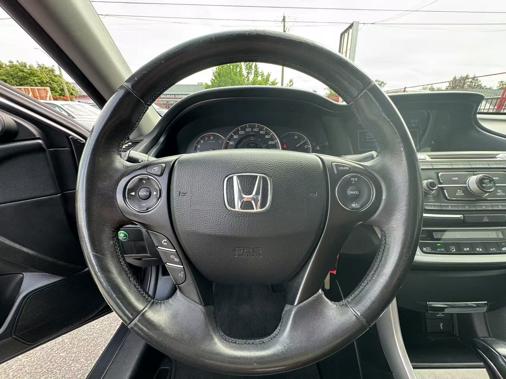 2015 Honda Accord 4dr I4 CVT. ONE OWNER. FULL SERVICE RECORD., Vancouver, Cash