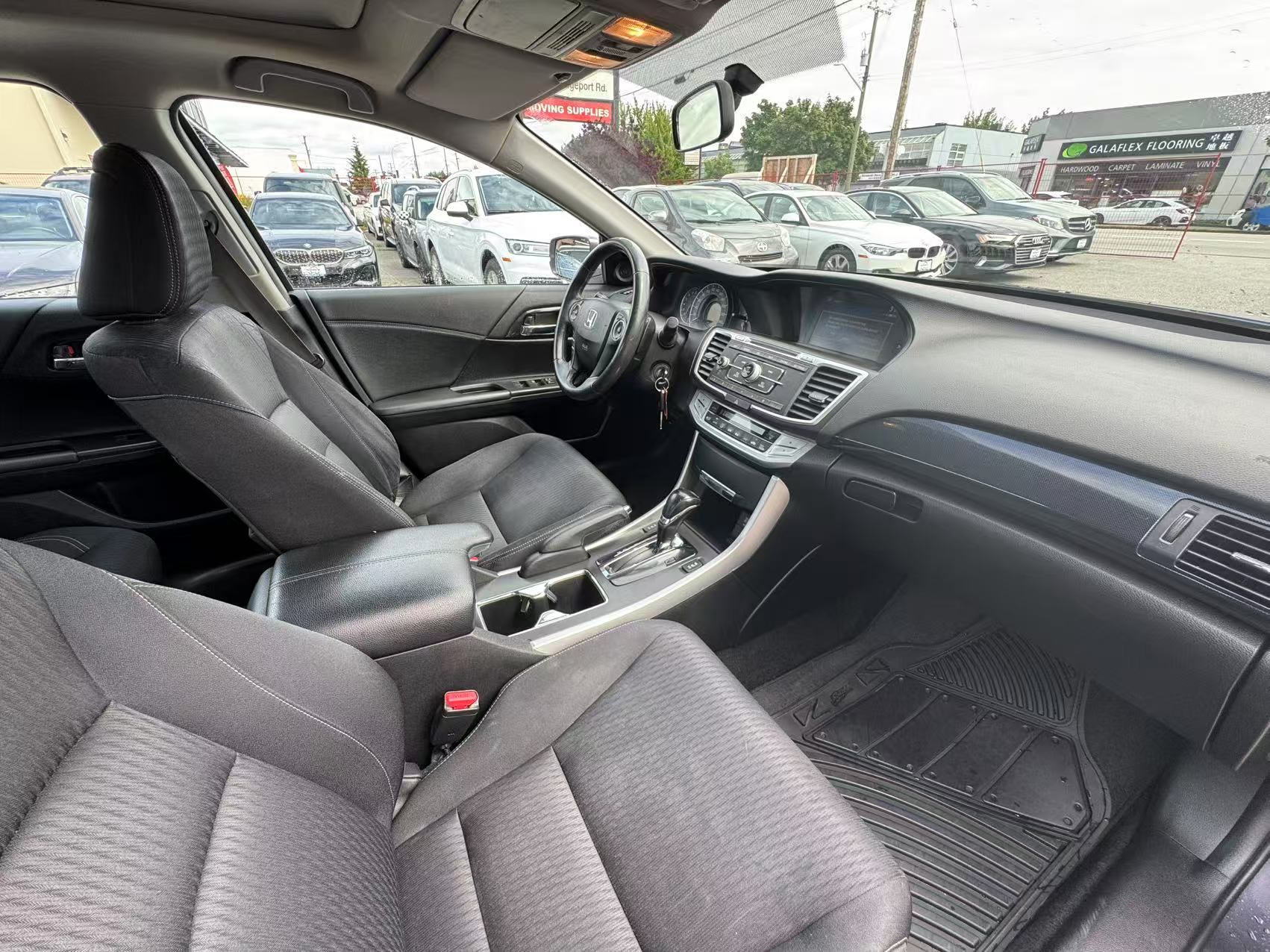 2015 Honda Accord 4dr I4 CVT. ONE OWNER. FULL SERVICE RECORD., Vancouver, Cash