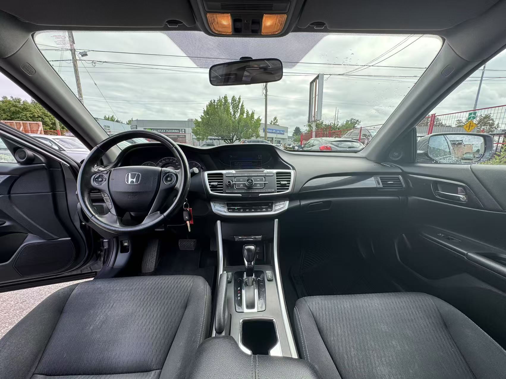 2015 Honda Accord 4dr I4 CVT. ONE OWNER. FULL SERVICE RECORD., Vancouver, Cash