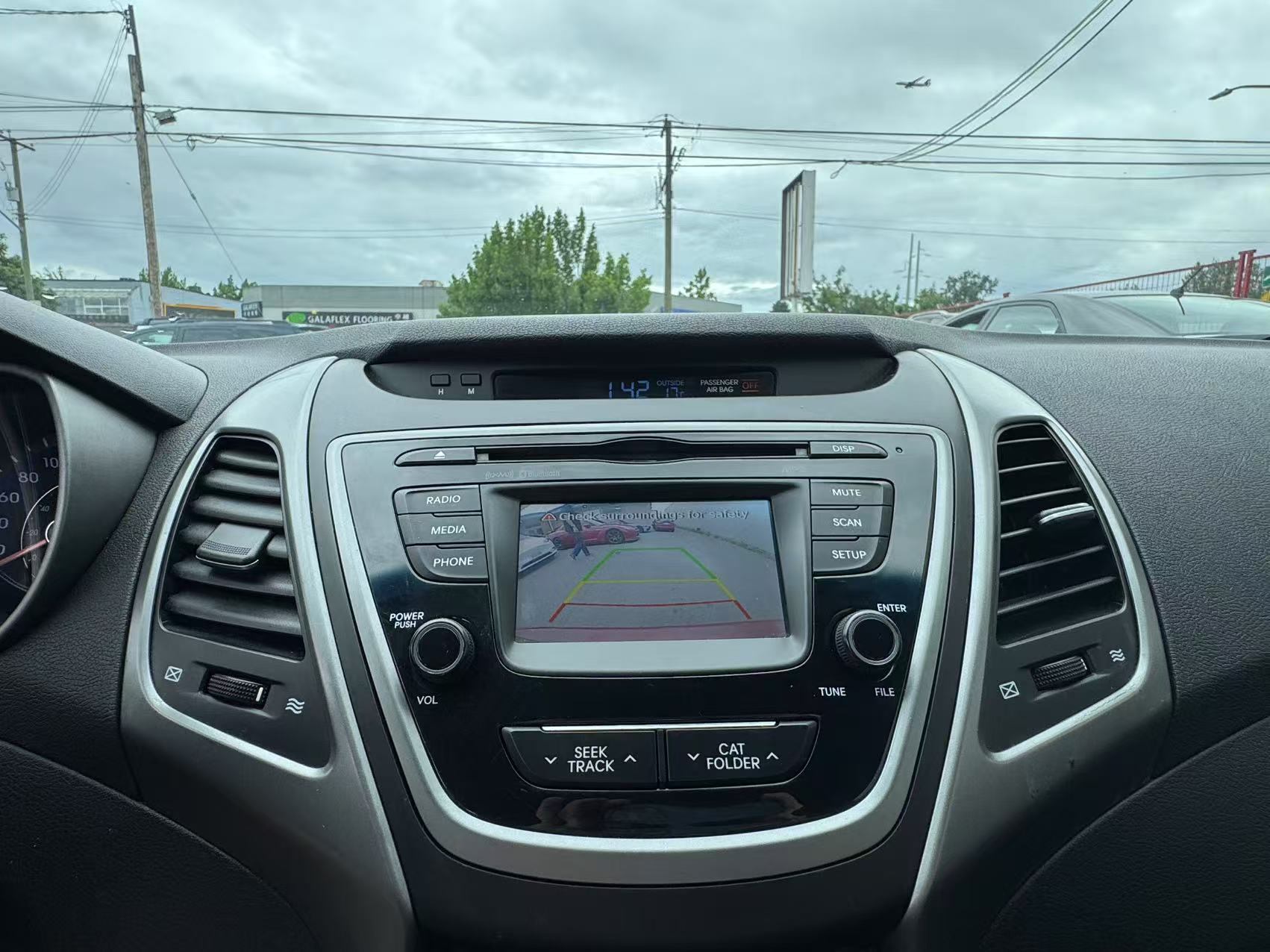 2015 Hyundai Elantra 4dr Sdn Auto GLS. NO ACCIDENTS. BC LOCAL. FULL SERVICED., Vancouver, Cash