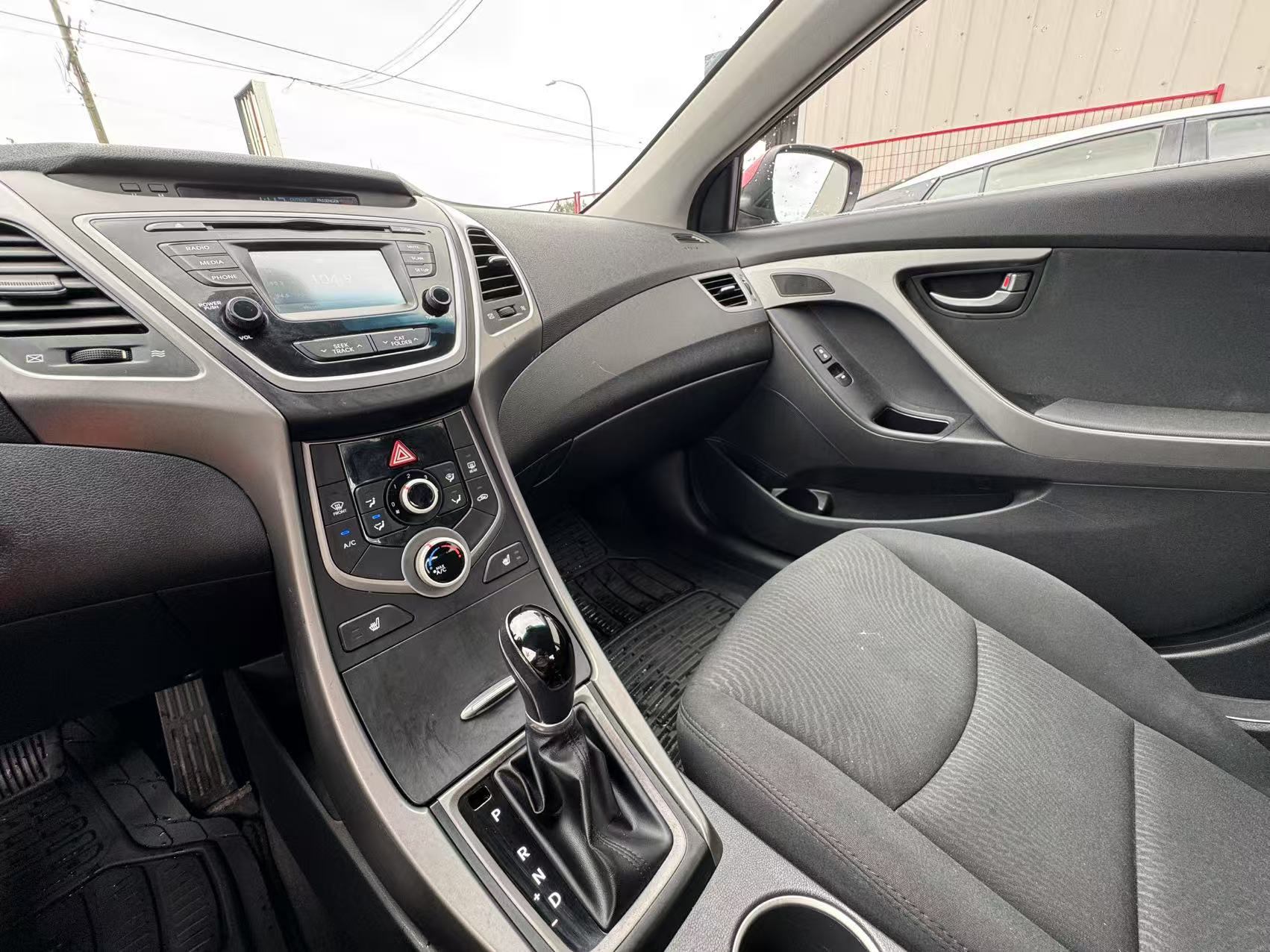 2015 Hyundai Elantra 4dr Sdn Auto GLS. NO ACCIDENTS. BC LOCAL. FULL SERVICED., Vancouver, Cash