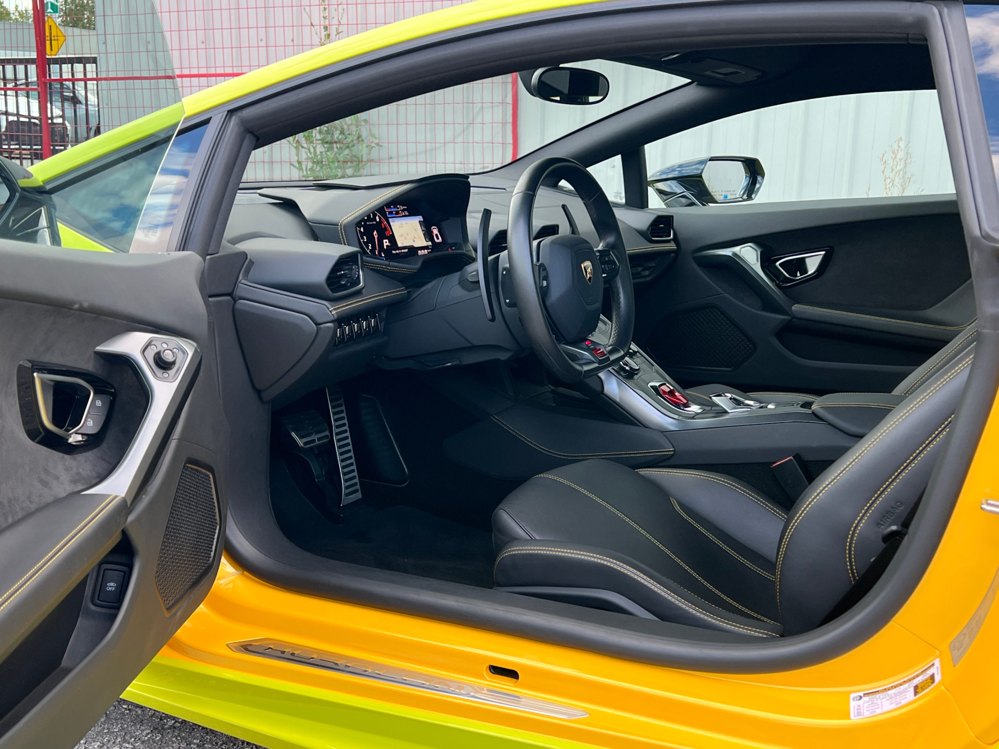2015 Lamborghini Huracan LP 610-4, Vancouver, Cash
