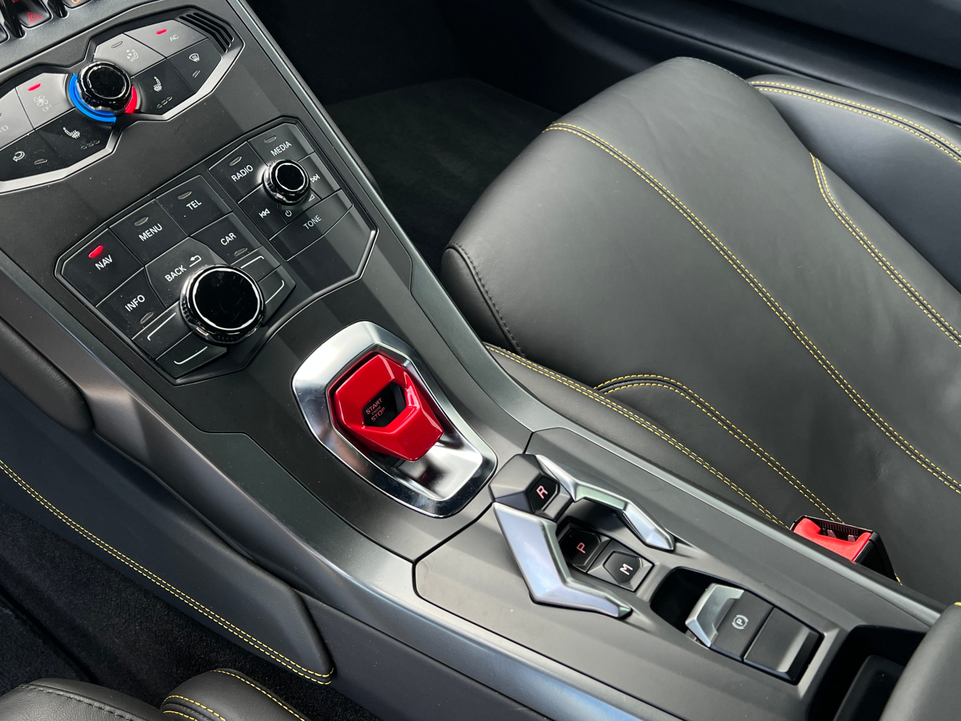 2015 Lamborghini Huracan LP 610-4, Vancouver, Cash