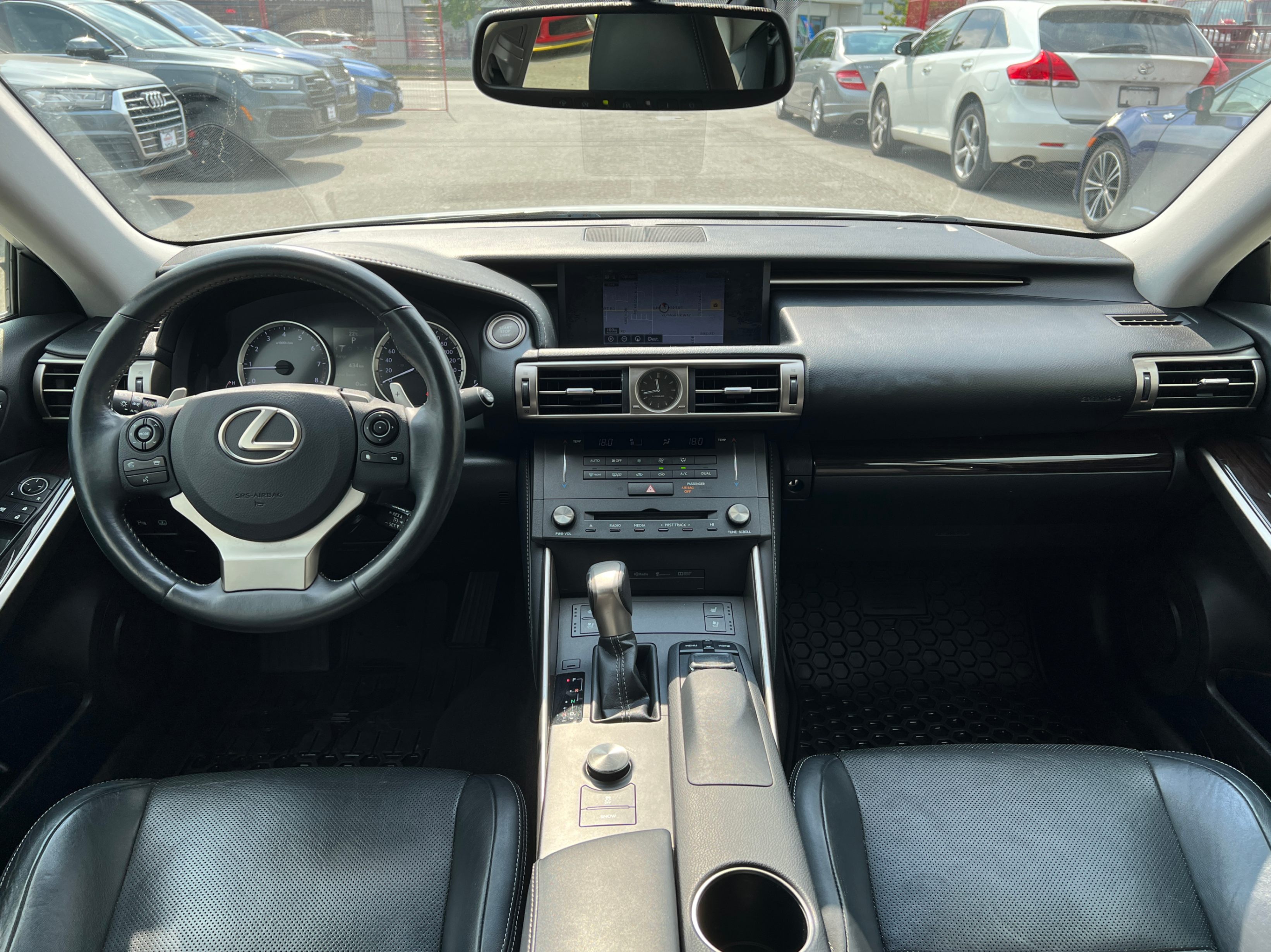 2015 Lexus IS 250 4dr Sdn AWD. BC LOCAL VEHICLE. LUXURY PACKAGE., Vancouver, Cash