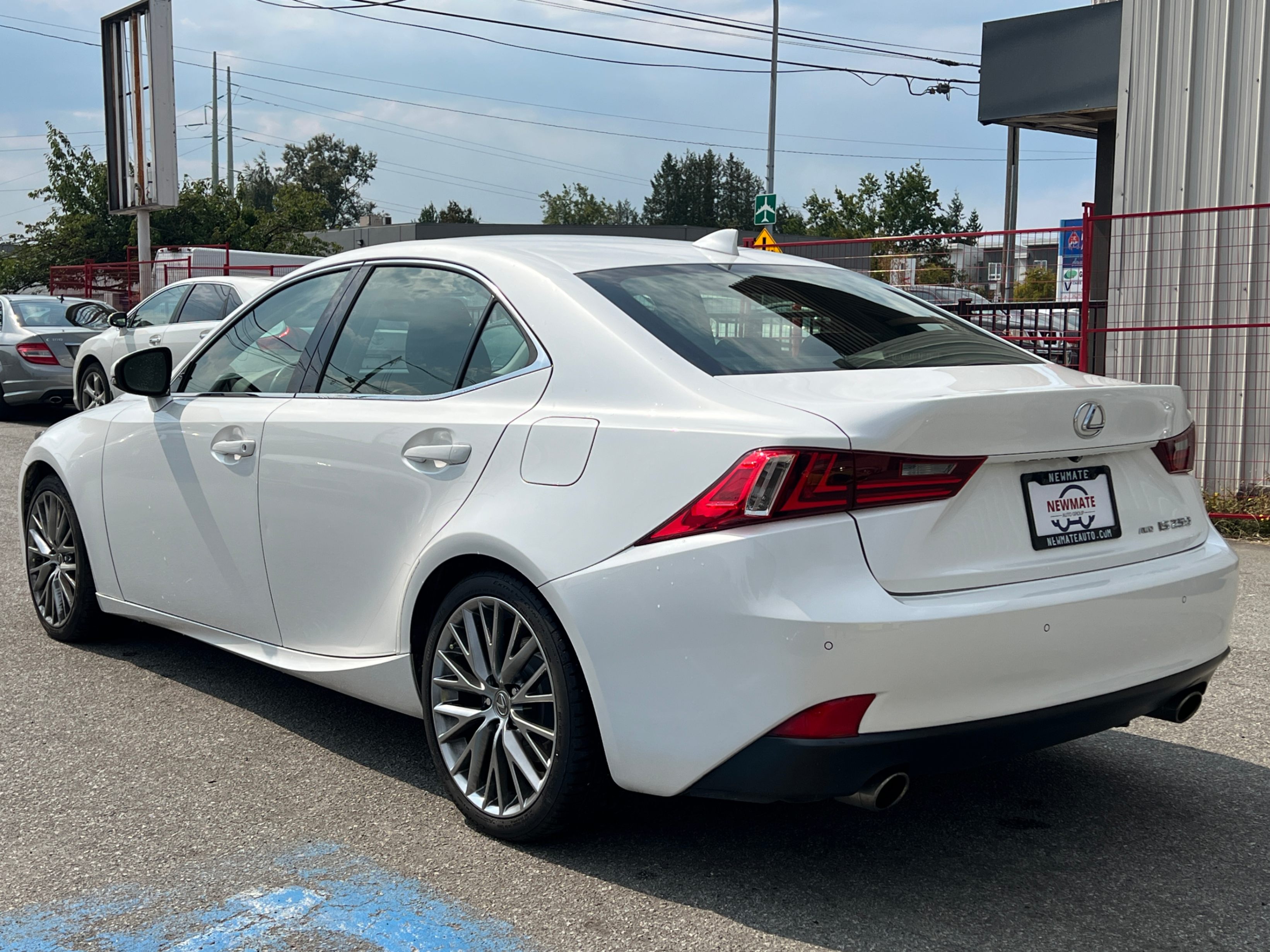 2015 Lexus IS 250 4dr Sdn AWD. BC LOCAL VEHICLE. LUXURY PACKAGE., Vancouver, Cash