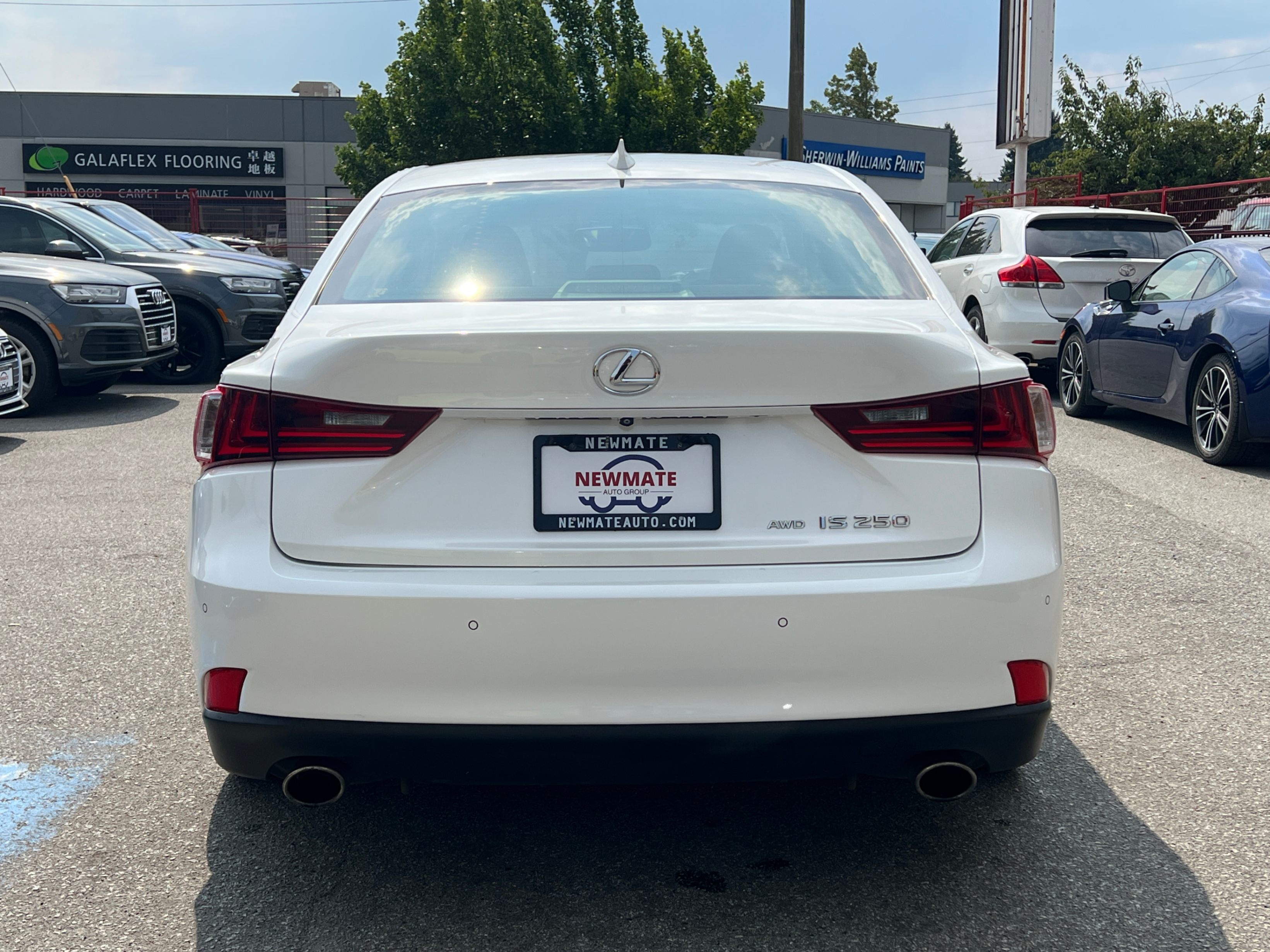2015 Lexus IS 250 4dr Sdn AWD. BC LOCAL VEHICLE. LUXURY PACKAGE., Vancouver, Cash