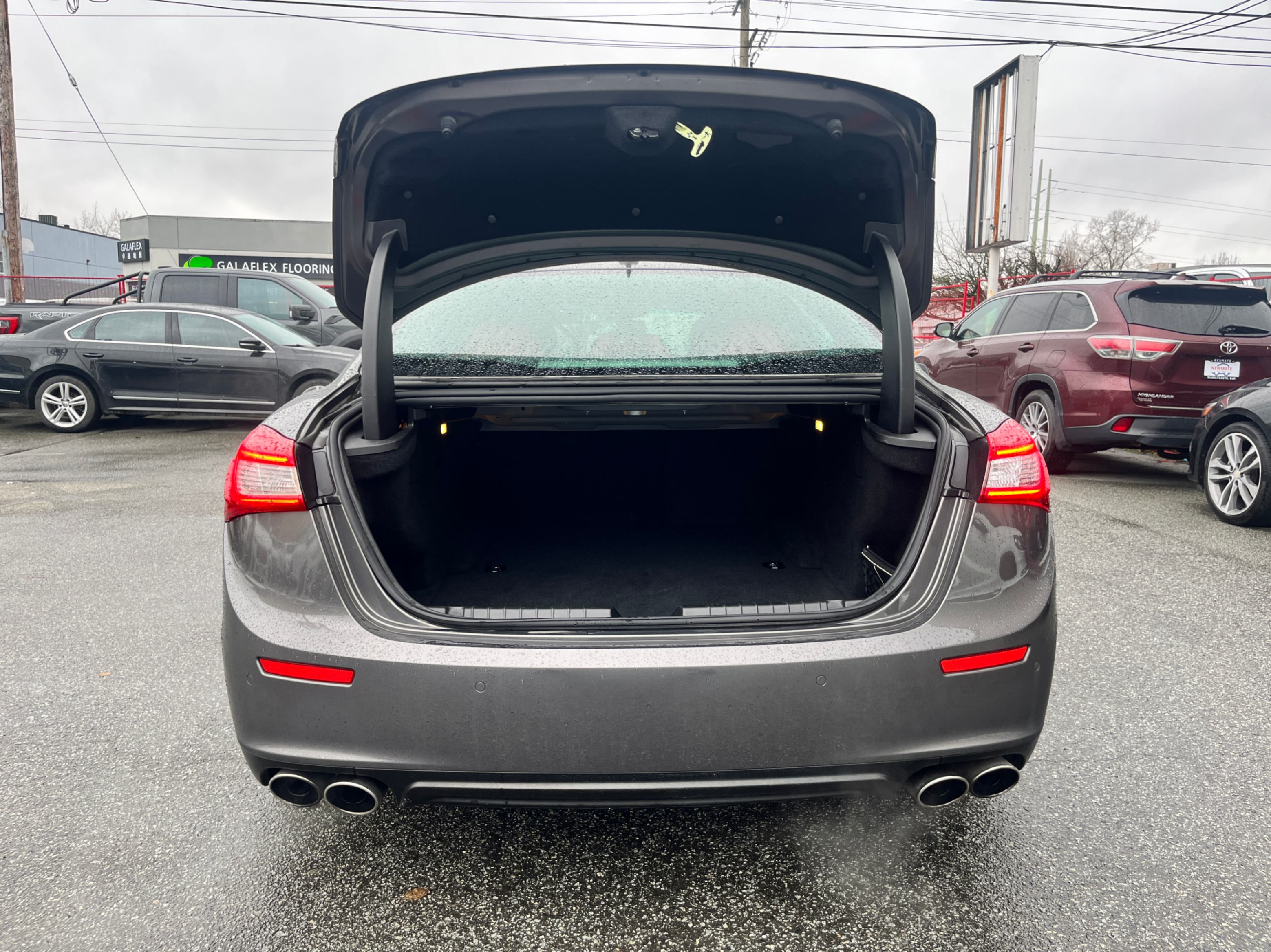 2015 Maserati Ghibli S Q4. LOCAL BC VEHICLE. LOW ON MILEAGE., 温哥华, 全款车