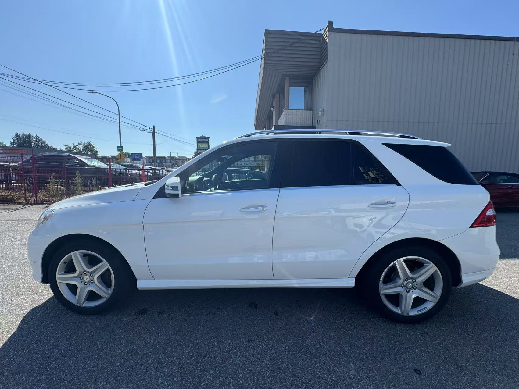2015 Mercedes-Benz M-Class 4MATIC 4dr ML 400. AMG PACKAGE. BC LOCAL VEHICLE., Vancouver, Cash