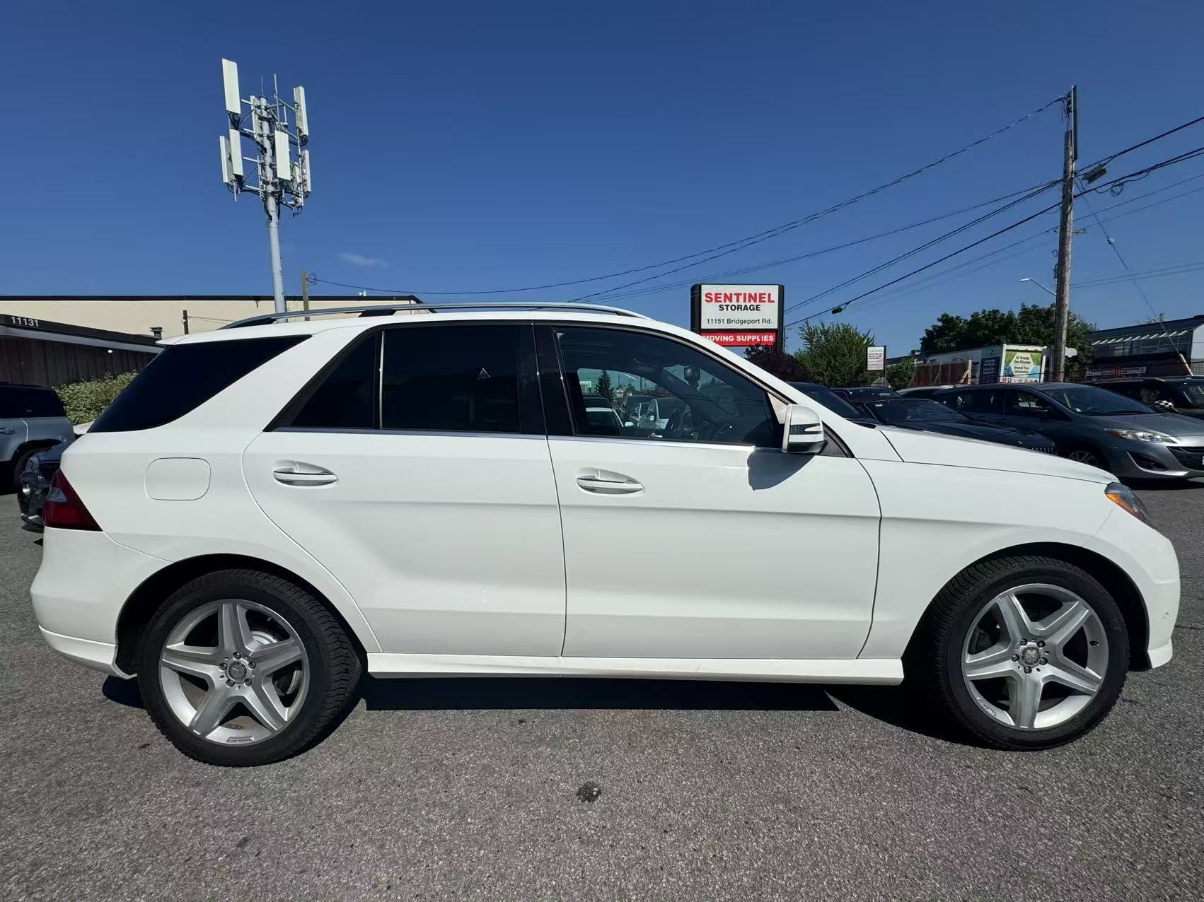 2015 Mercedes-Benz M-Class 4MATIC 4dr ML 400. AMG PACKAGE. BC LOCAL VEHICLE., Vancouver, Cash