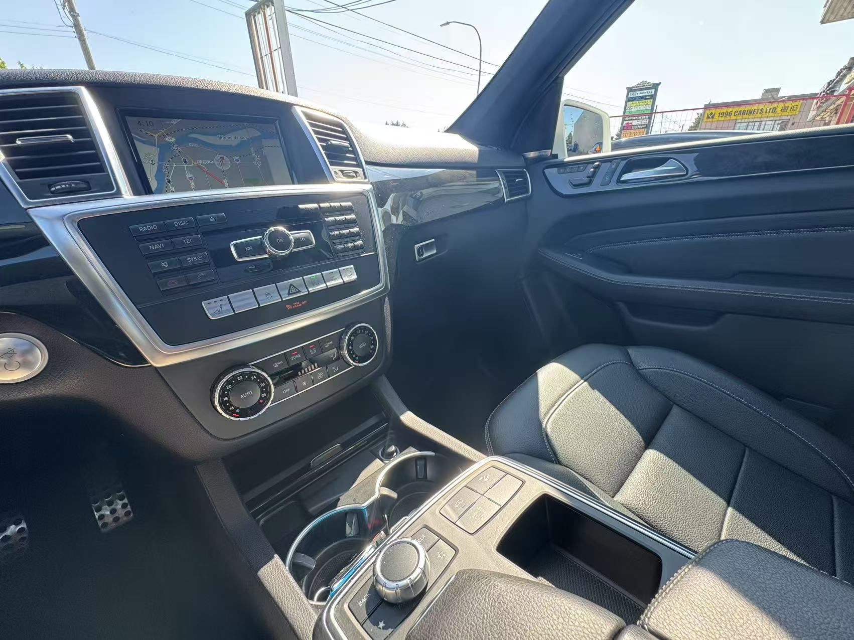 2015 Mercedes-Benz M-Class 4MATIC 4dr ML 400. AMG PACKAGE. BC LOCAL VEHICLE., Vancouver, Cash