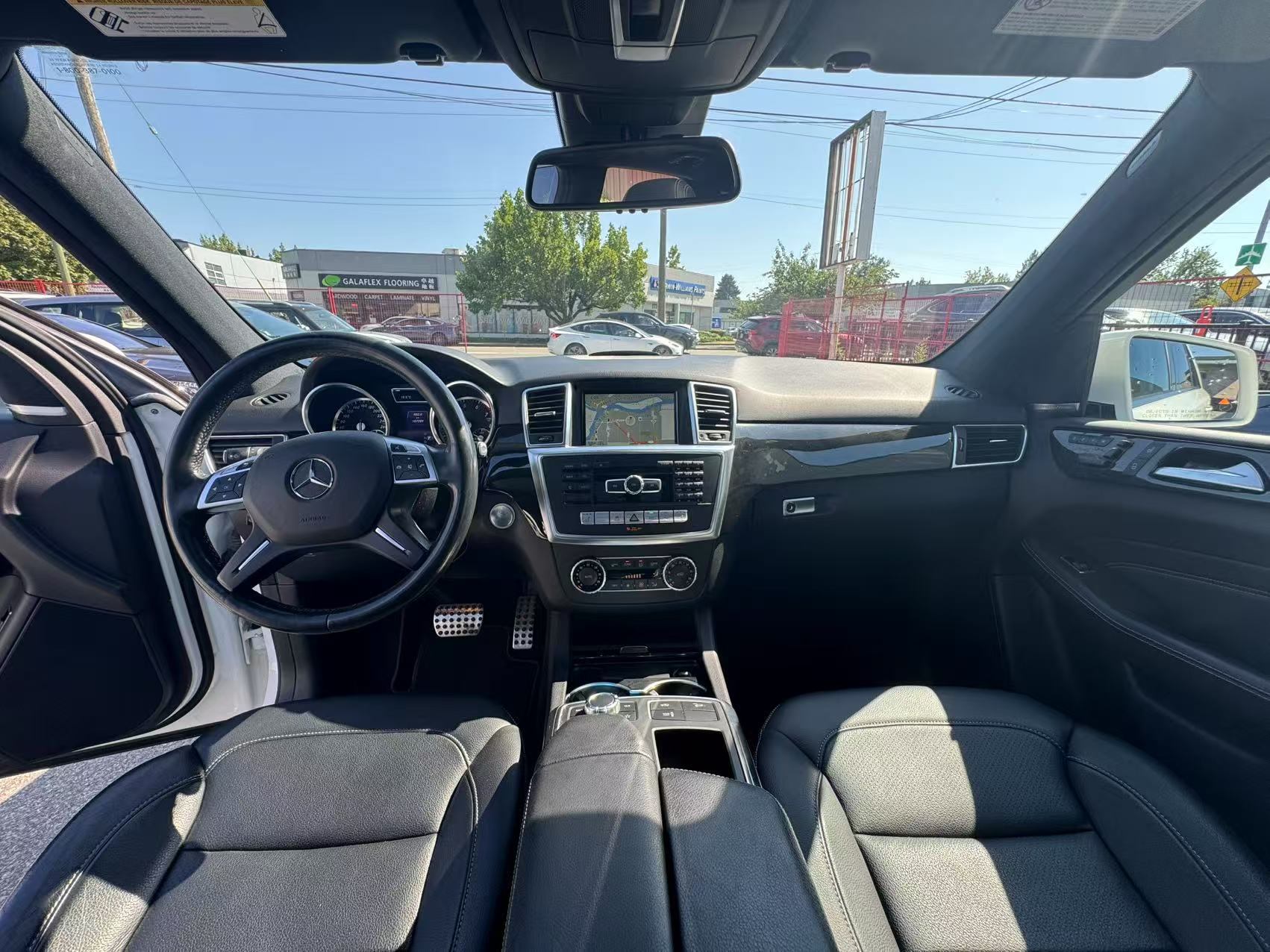 2015 Mercedes-Benz M-Class 4MATIC 4dr ML 400. AMG PACKAGE. BC LOCAL VEHICLE., Vancouver, Cash