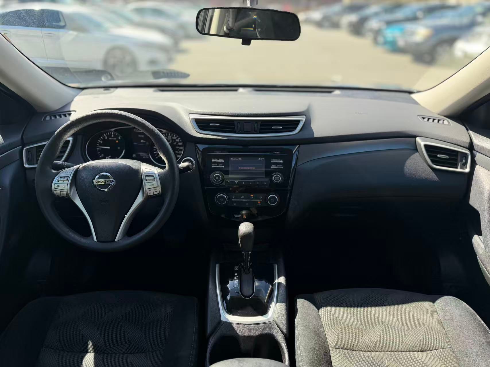 2015 Nissan Rogue SV. LOCAL BC VEHICLE., 温哥华, 全款车