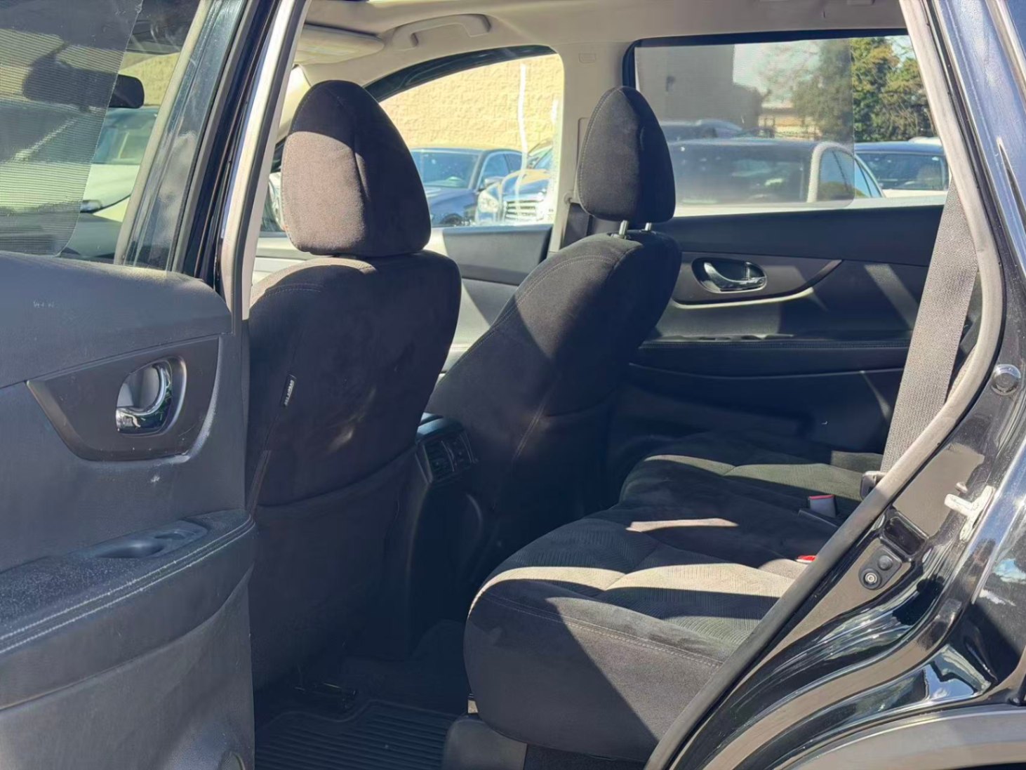 2015 Nissan Rogue SV. LOCAL BC VEHICLE., 温哥华, 全款车