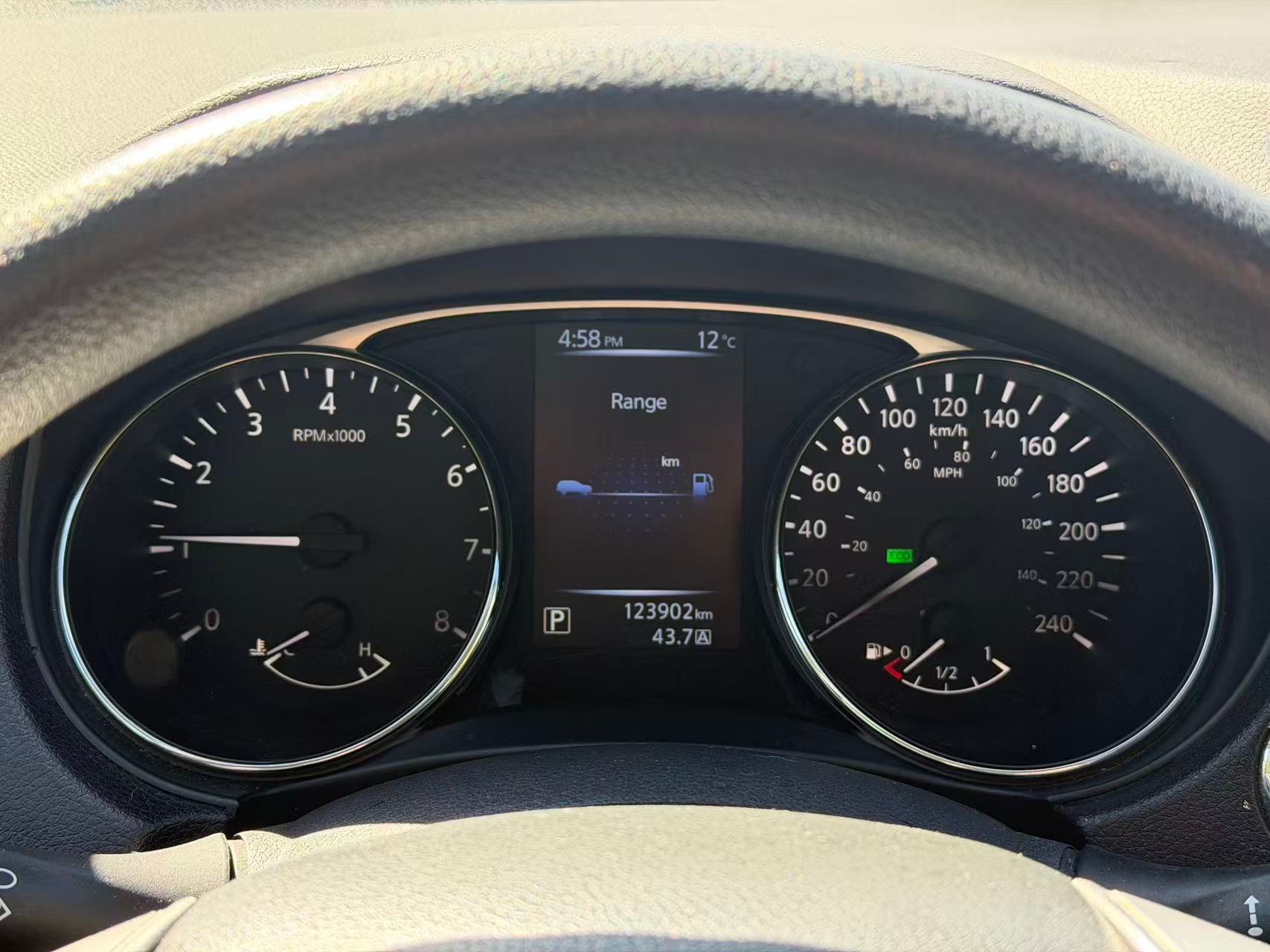 2015 Nissan Rogue SV. LOCAL BC VEHICLE., 温哥华, 全款车
