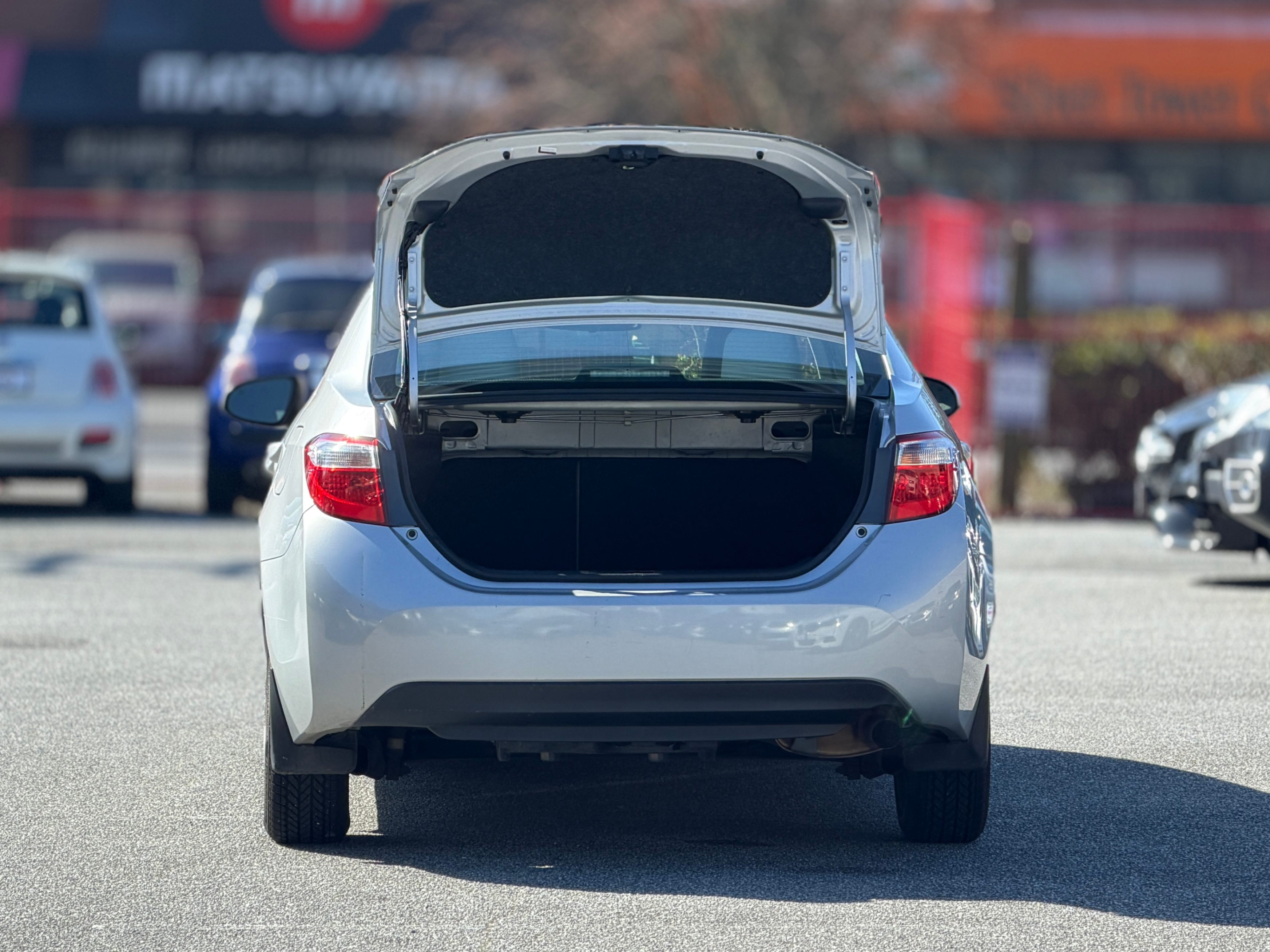 2015 Toyota Corolla LE. LOCAL BC VEHICLE. NO ACCIDENT. LOW KILOMETRES., 温哥华, 全款车