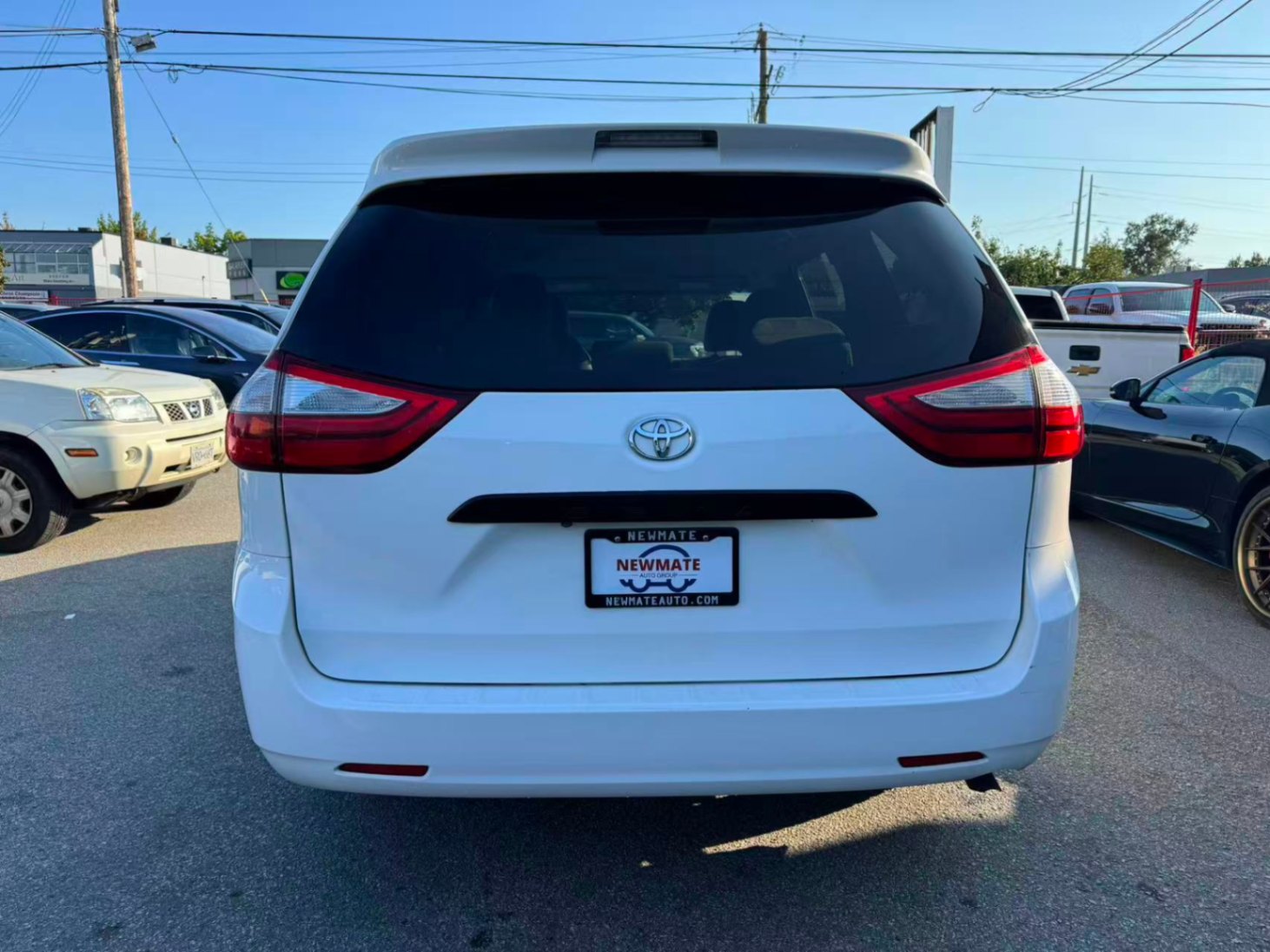 2015 Toyota Sienna 5dr 7-Pass FWD. NO ACCIDENTS. BC LOCAL VEHICLE., Vancouver, Cash