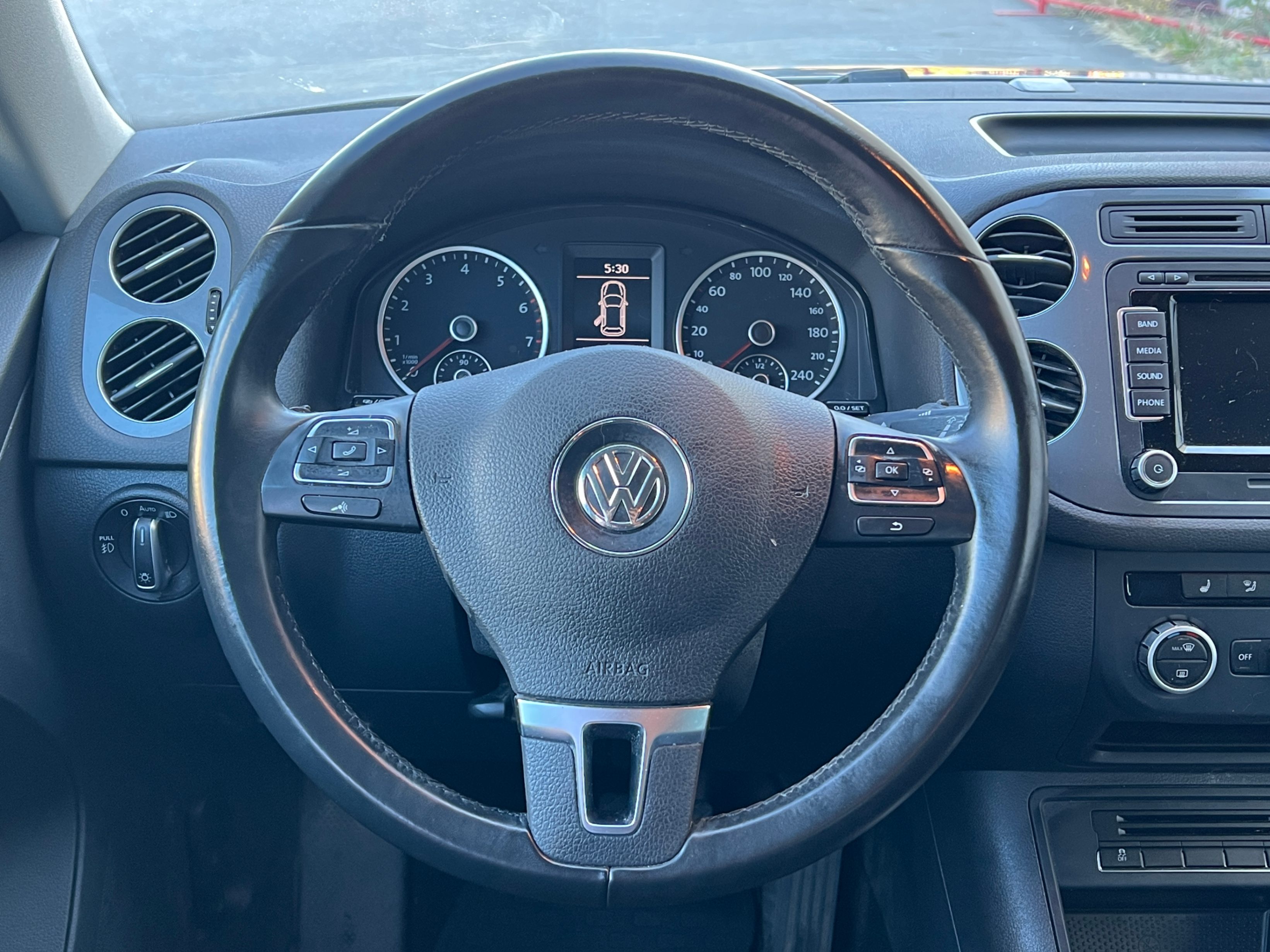 2015 Volkswagen Tiguan 4MOTION 4dr Auto Comfortline, Vancouver, Cash