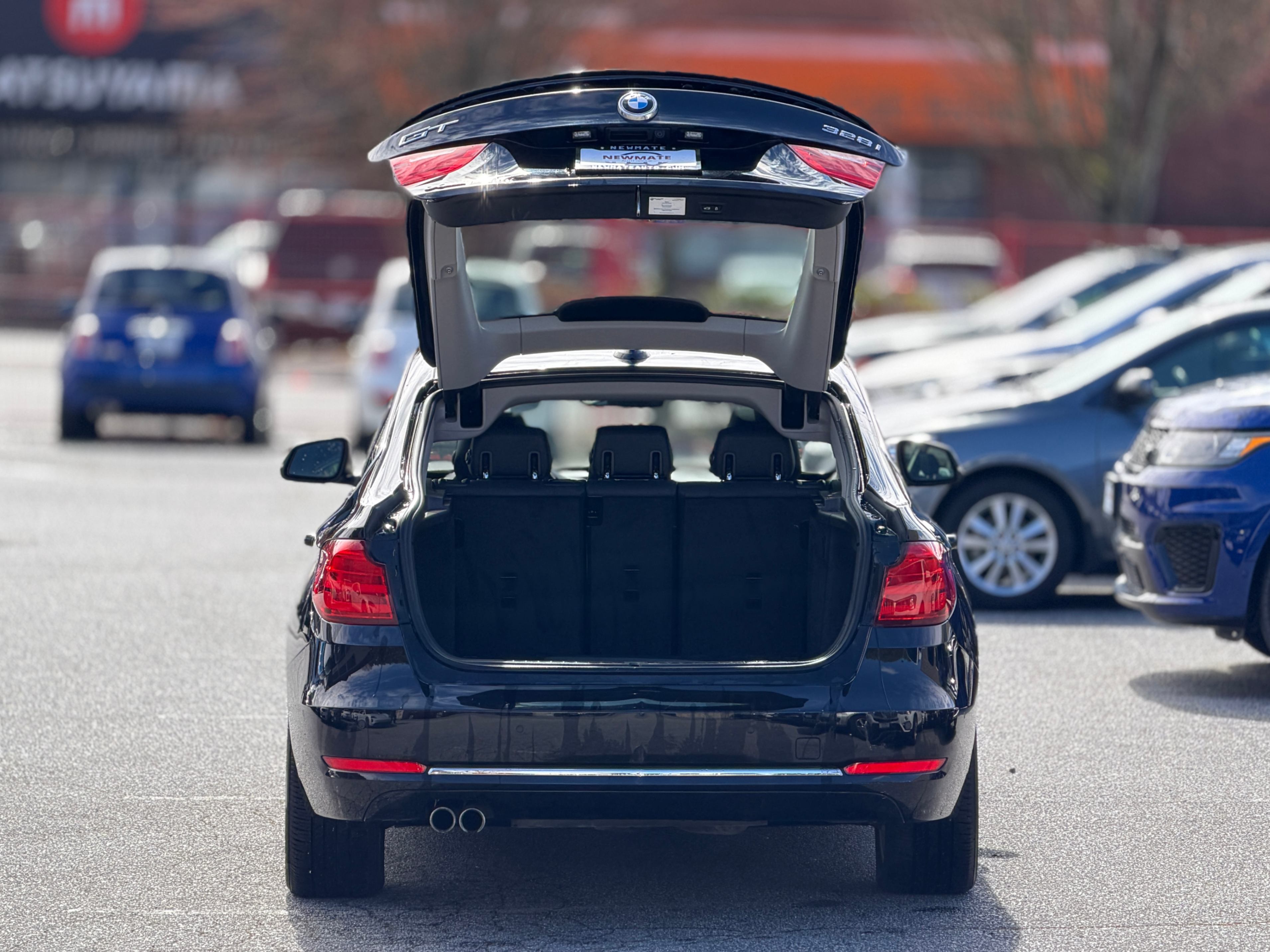 2016 BMW 3-Series 328i xDrive Gran Turismo. LOCAL BC VEHICLE. LOW ON MILEAGE., 温哥华, 全款车