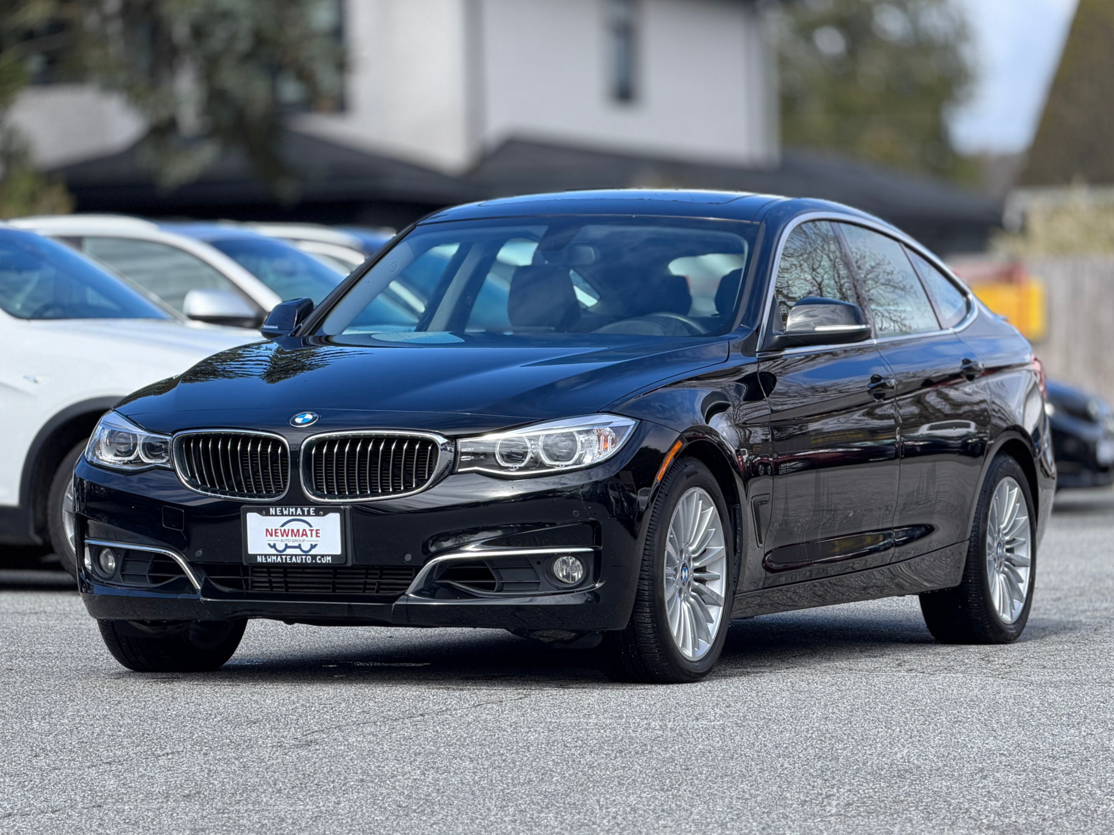 2016 BMW 3-Series 328i xDrive Gran Turismo. LOCAL BC VEHICLE. LOW ON MILEAGE., 温哥华, 全款车